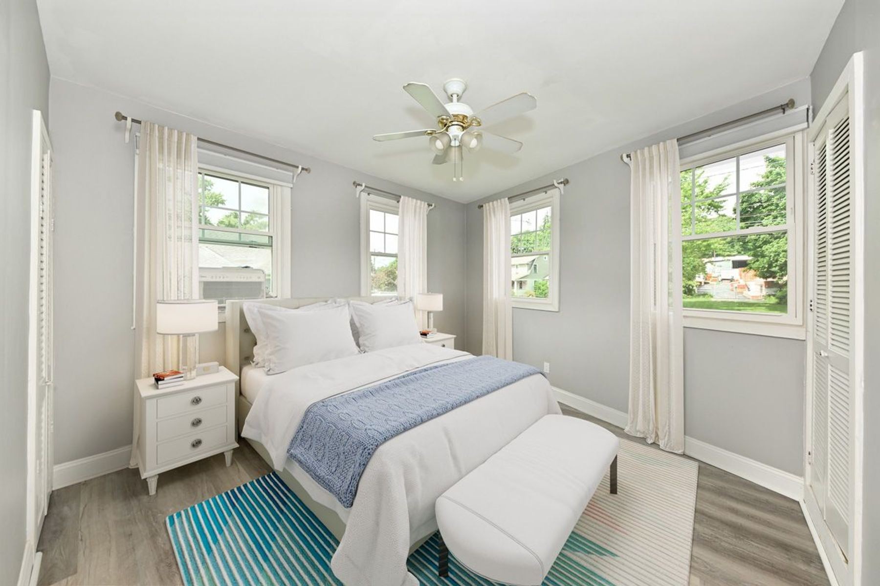 211 Lakeview Drive 