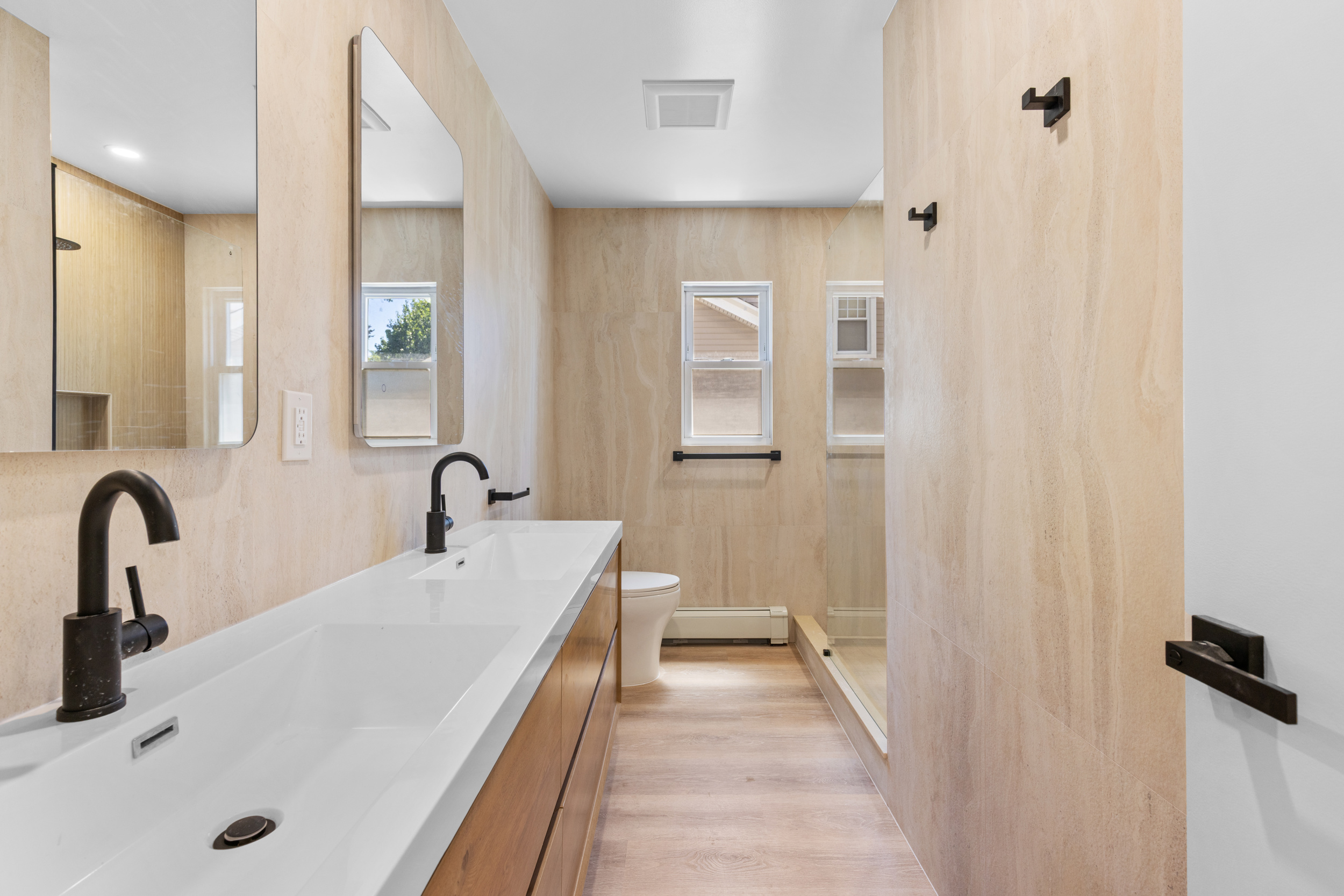 302 E Harriet Unit# A