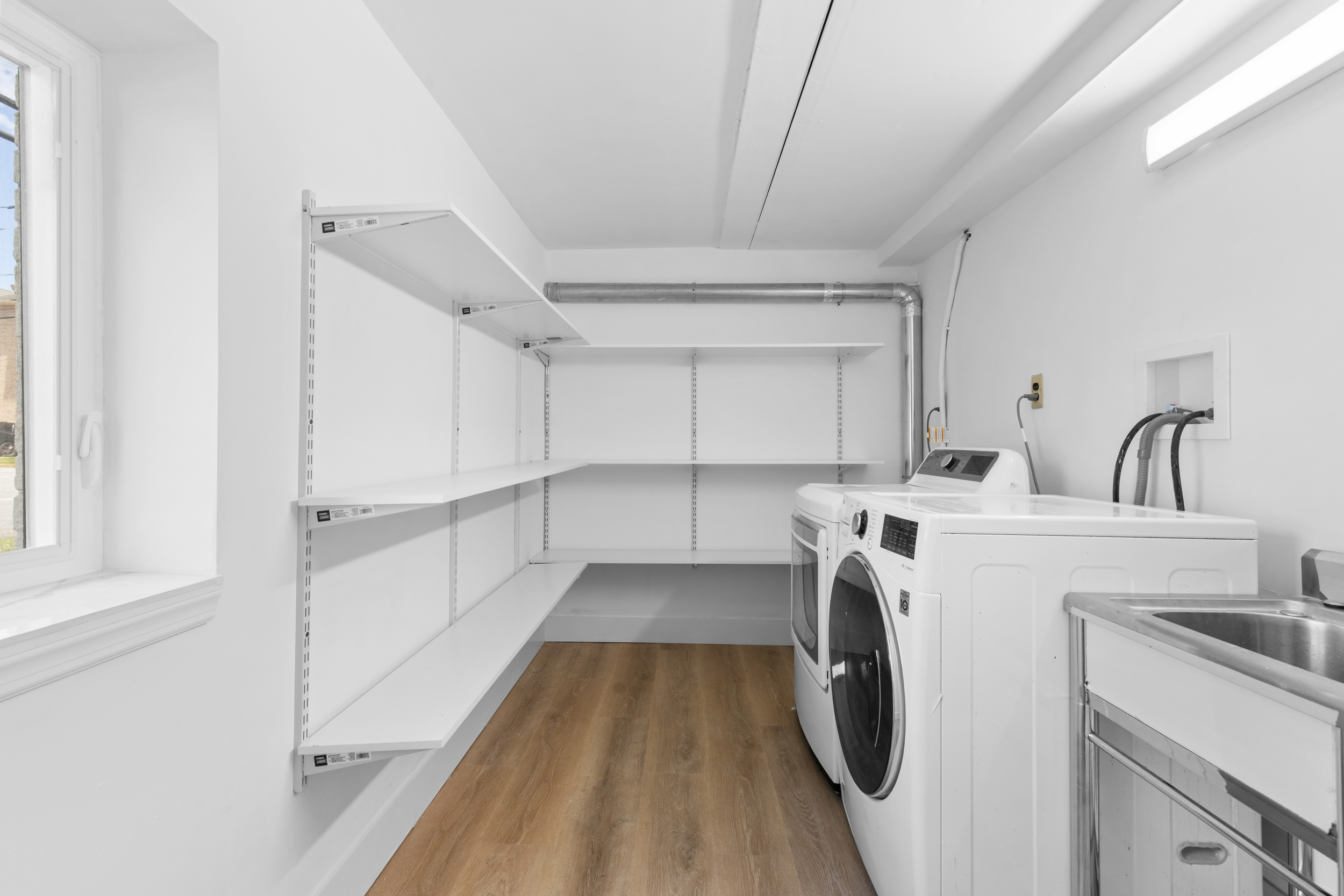 302 E Harriet Unit# A