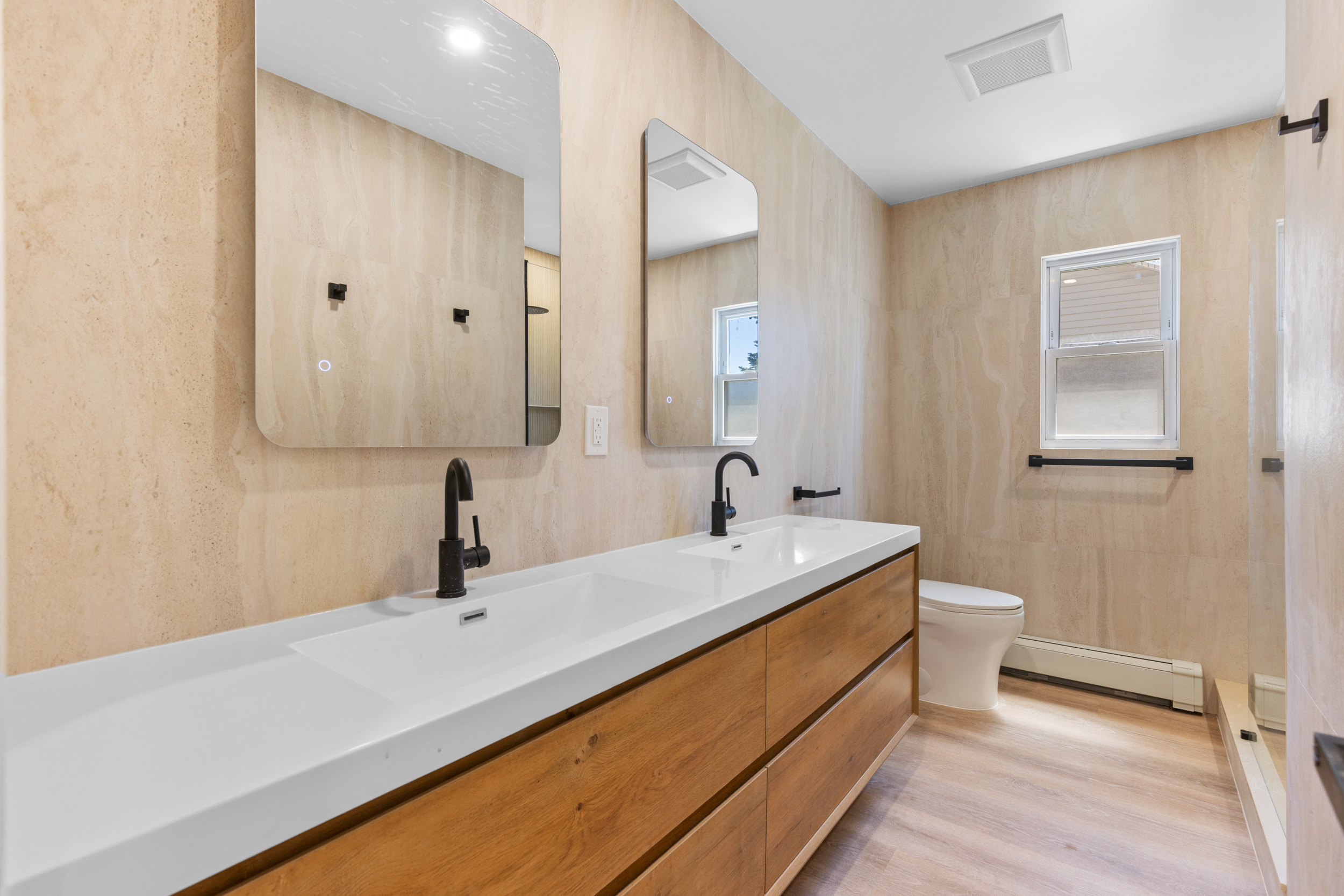302 E Harriet Unit# A