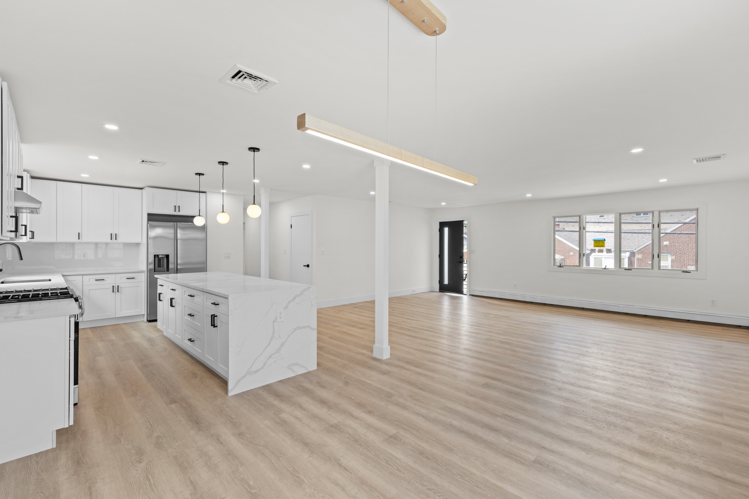 302 E Harriet Unit# B