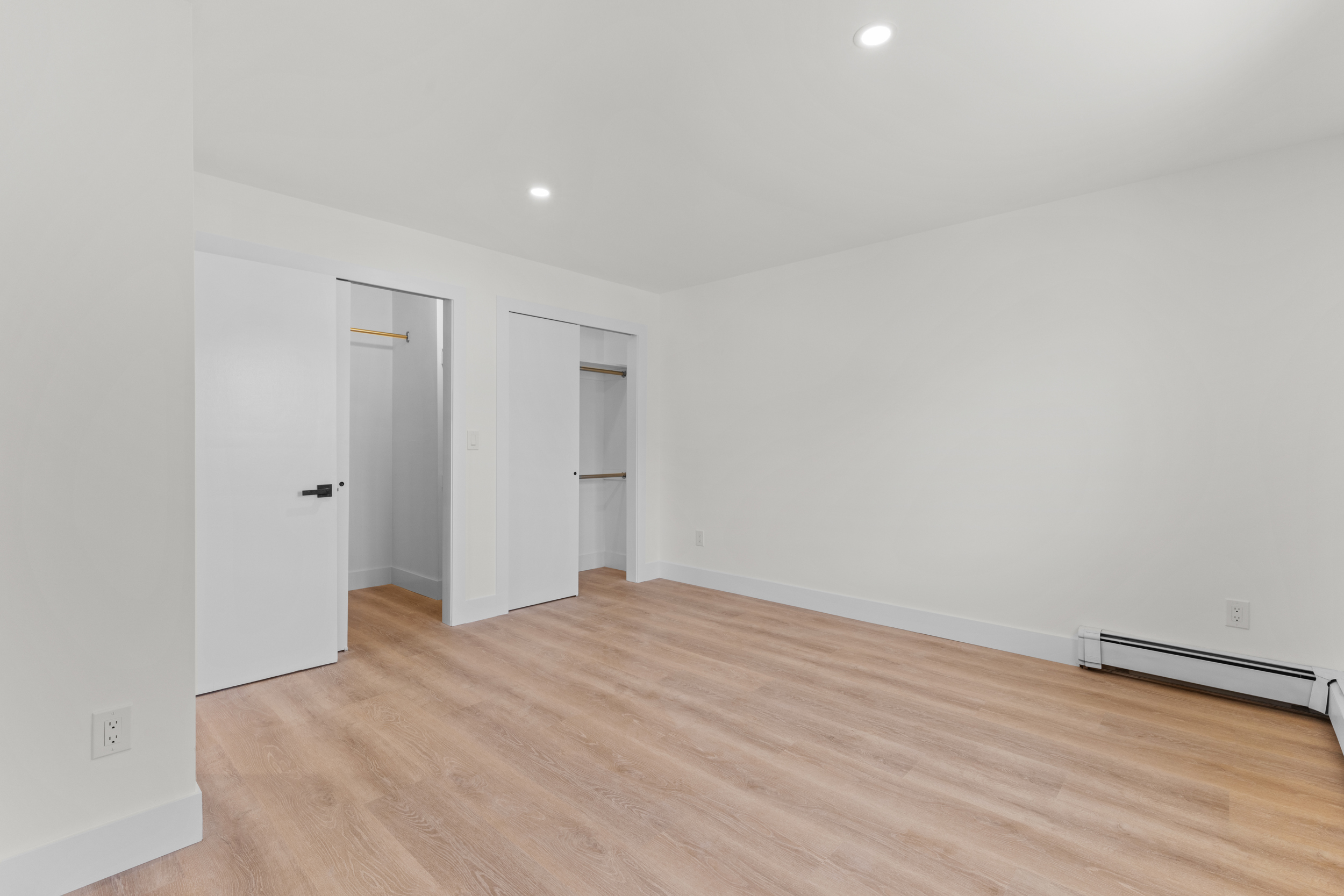 302 E Harriet Unit# B