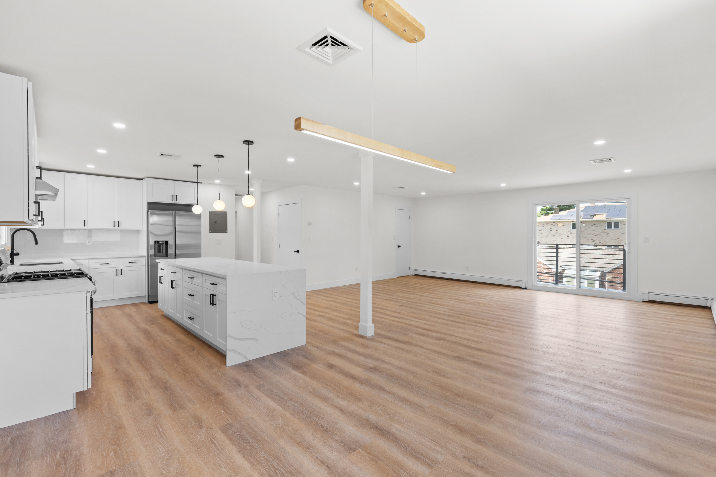 302 E Harriet Unit# B
