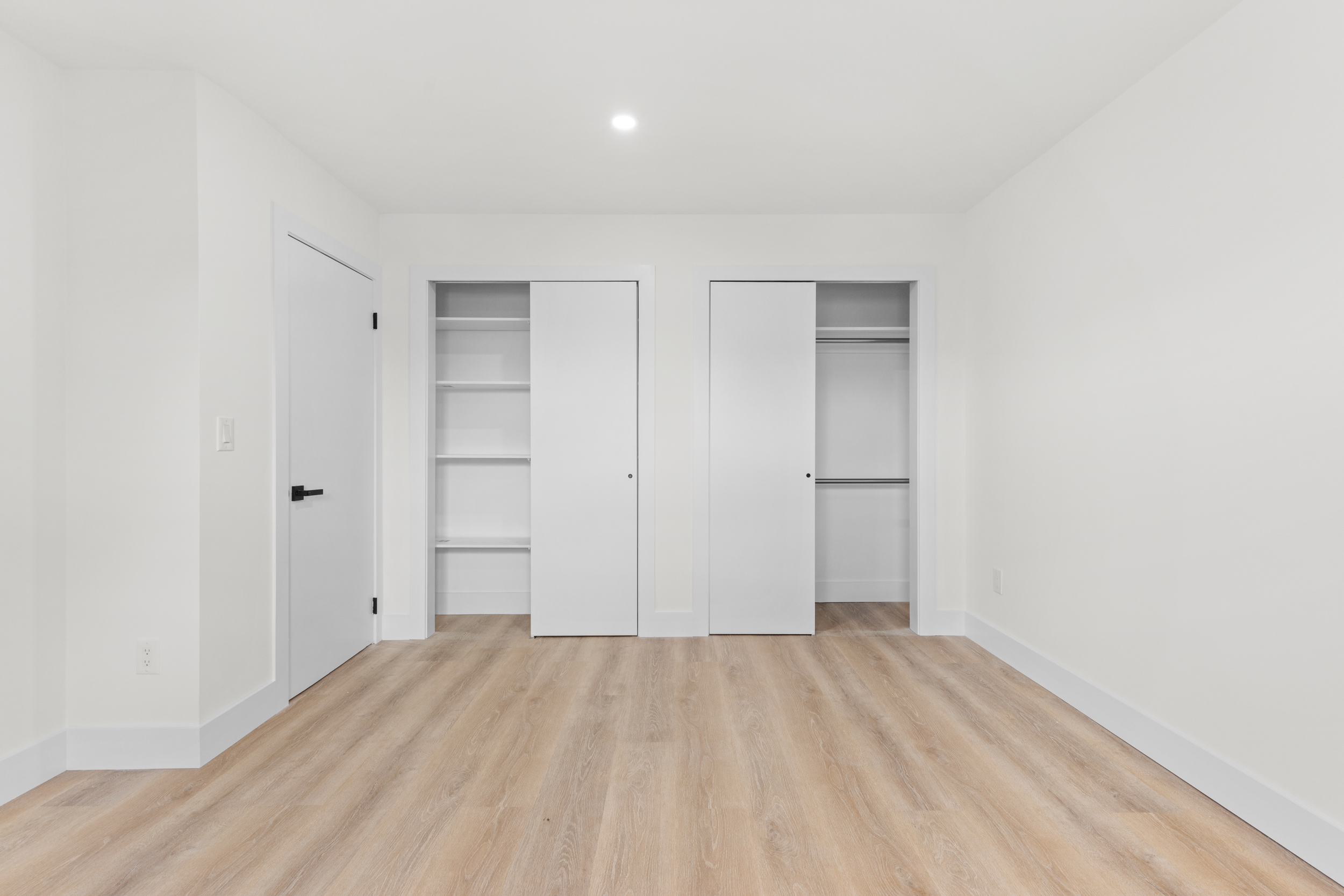 302 E Harriet Unit# B