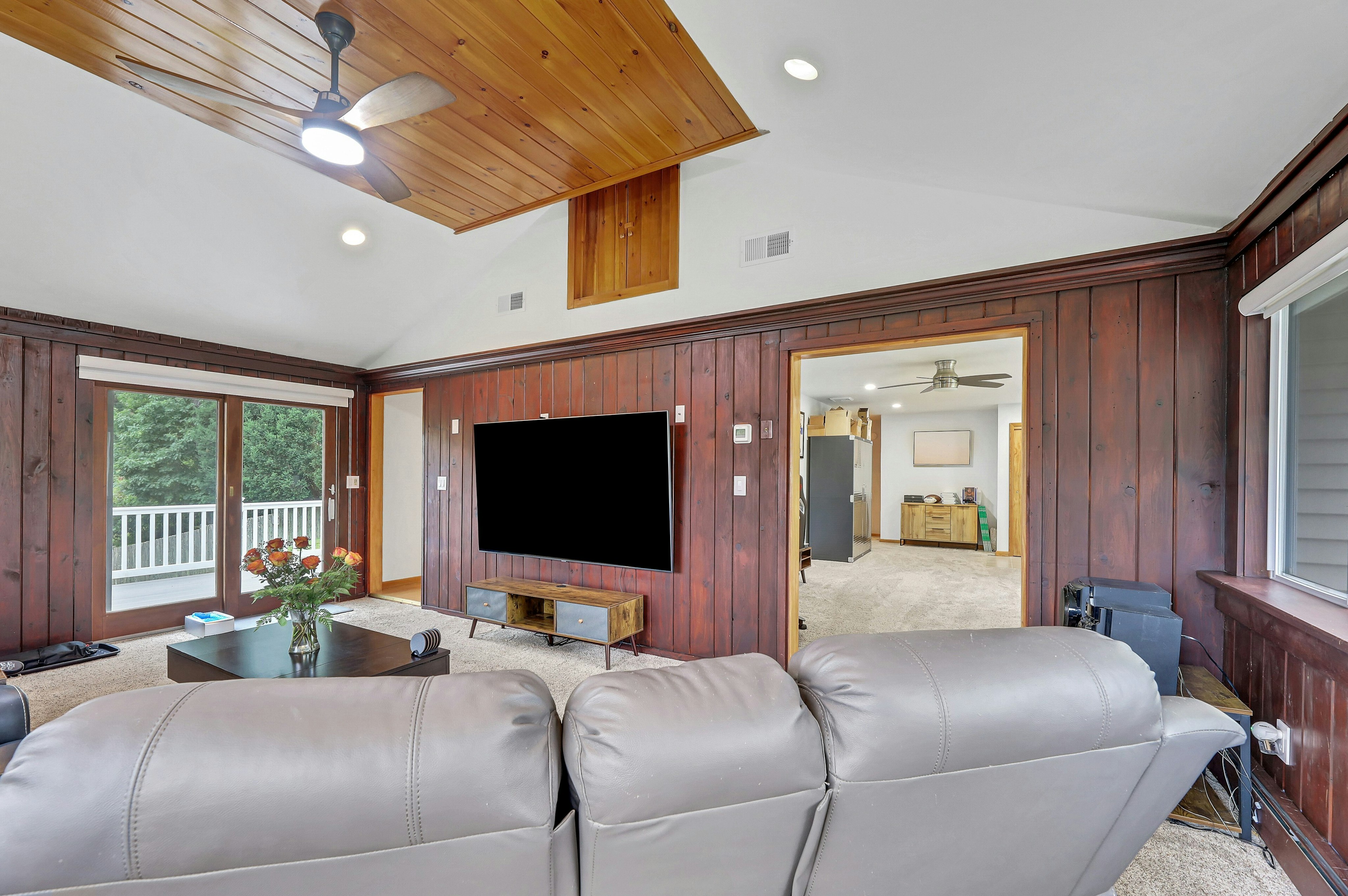 406 High Crest Drive 