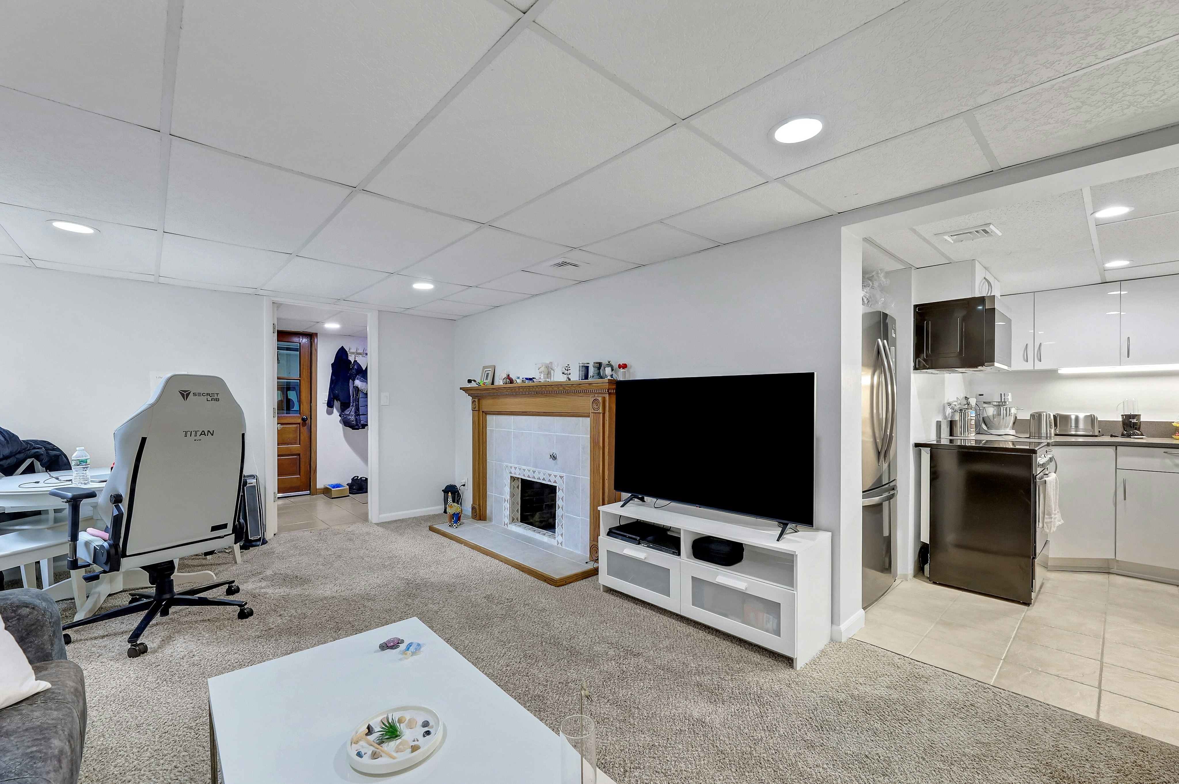 406 High Crest Drive 
