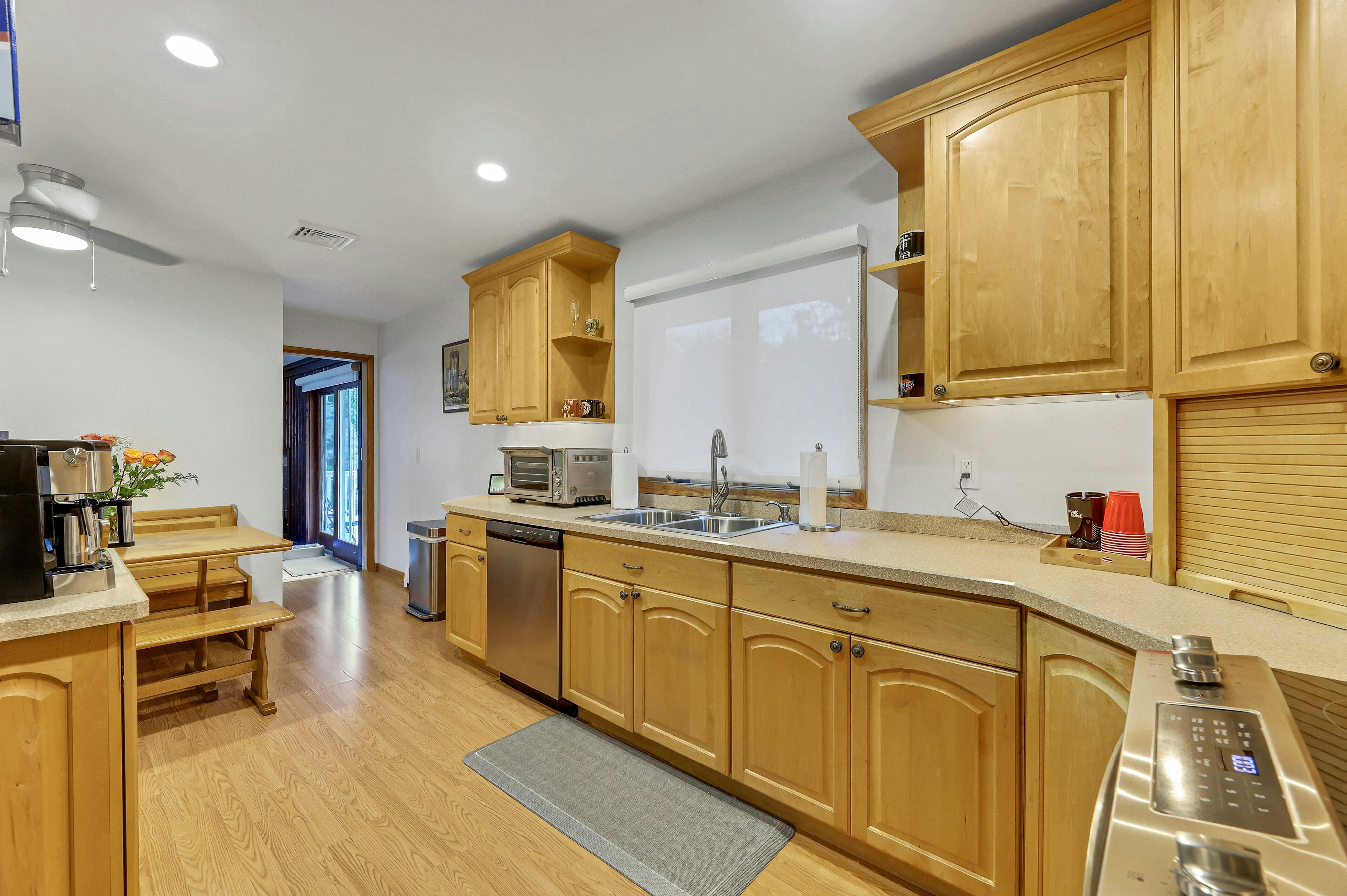 406 High Crest Drive 