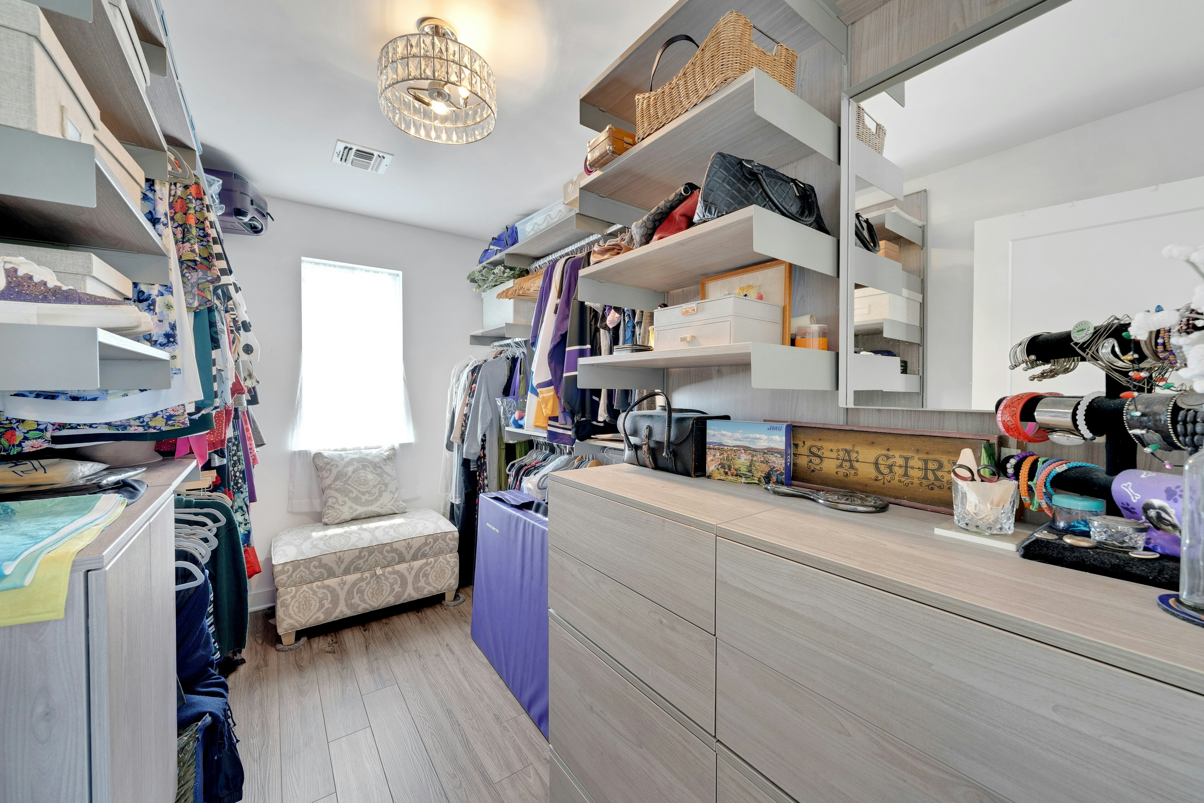10 Bares Court 