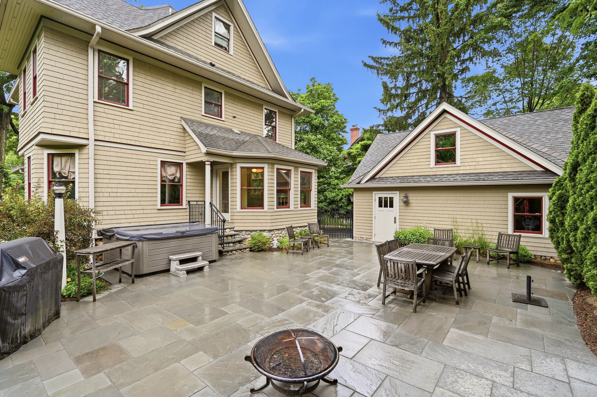 283 Highwood Avenue 