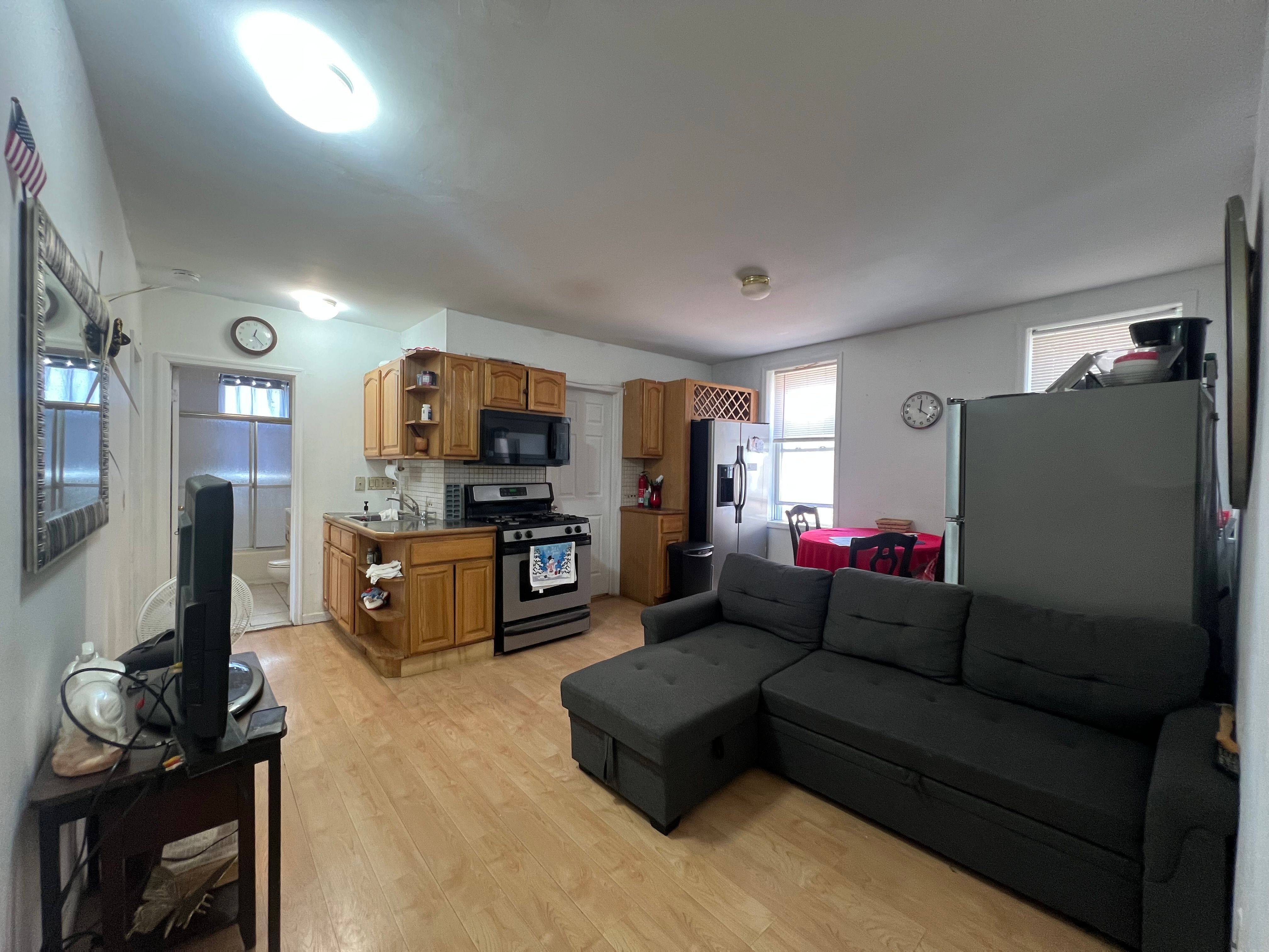 201 45th Street, Unit E4 
