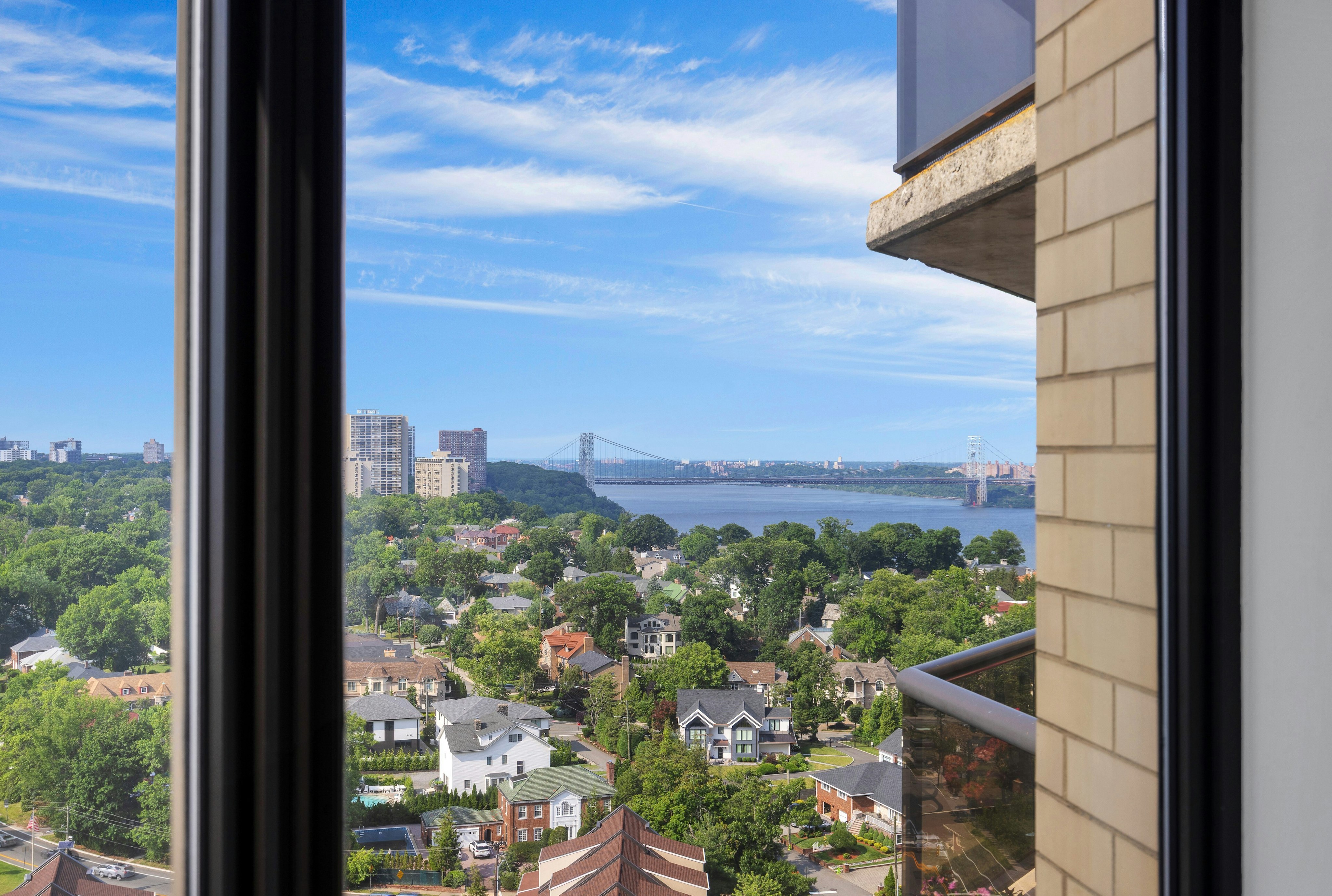 900 Palisade Avenue #17C