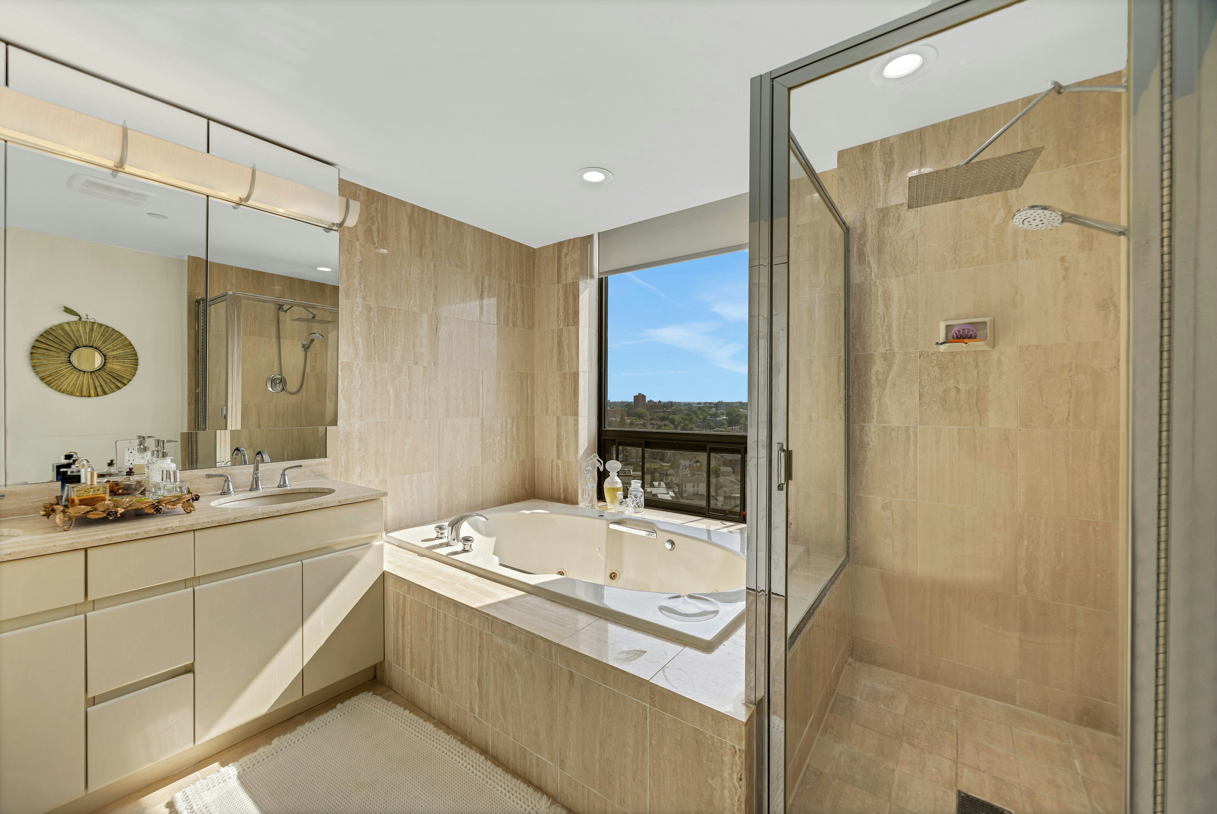 900 Palisade Avenue #17C