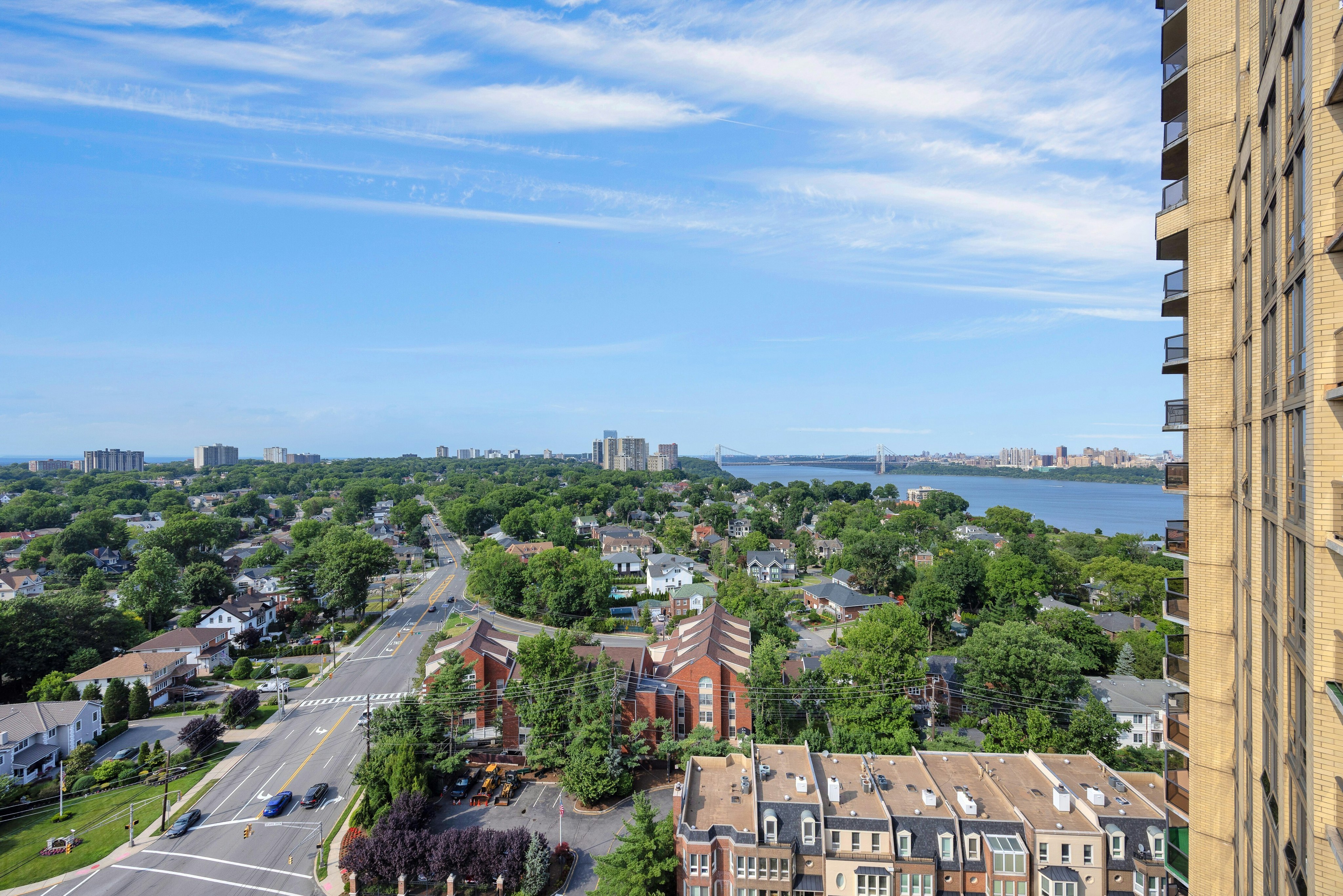 900 Palisade Avenue #17C
