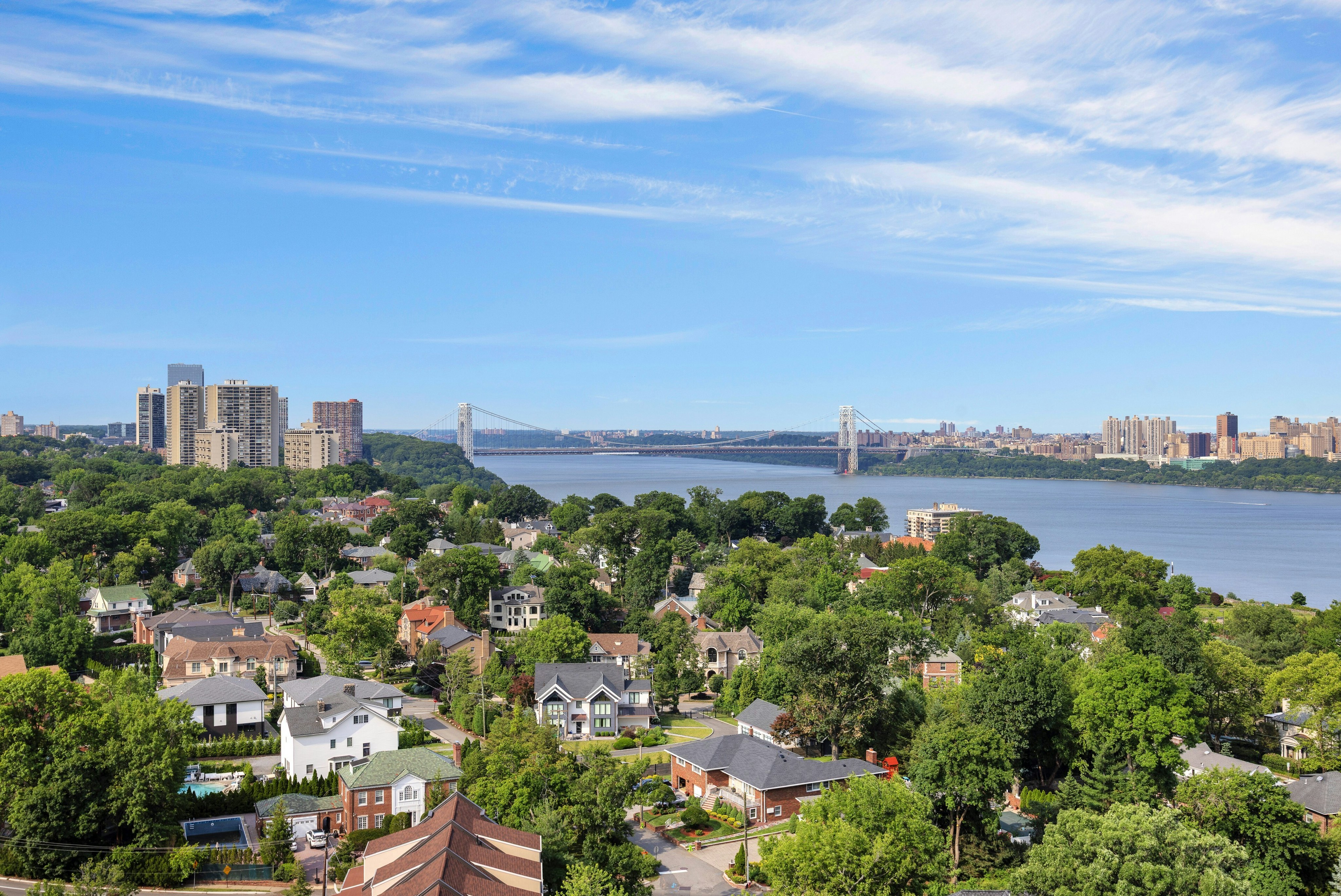 900 Palisade Avenue #17C
