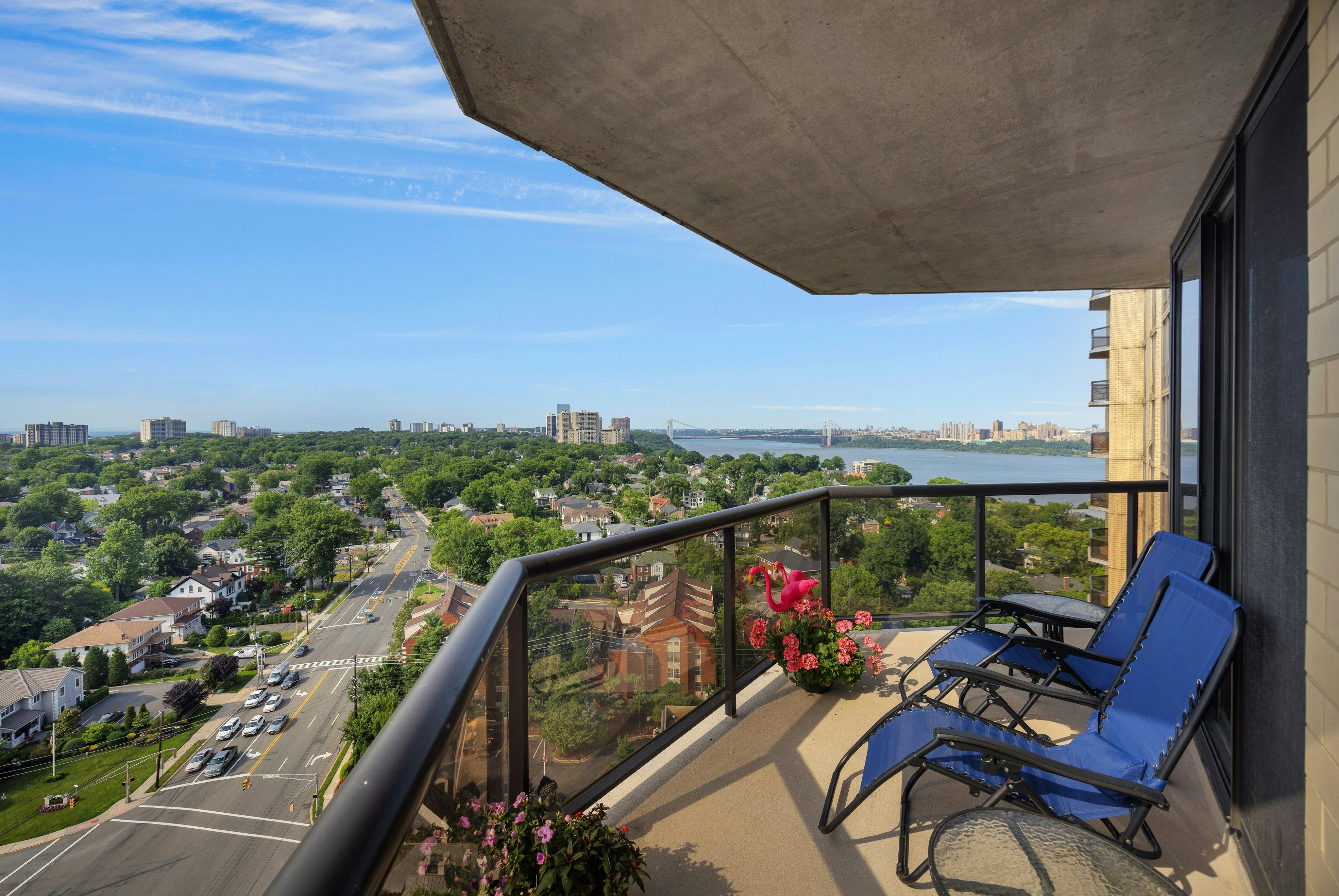 900 Palisade Avenue #17C