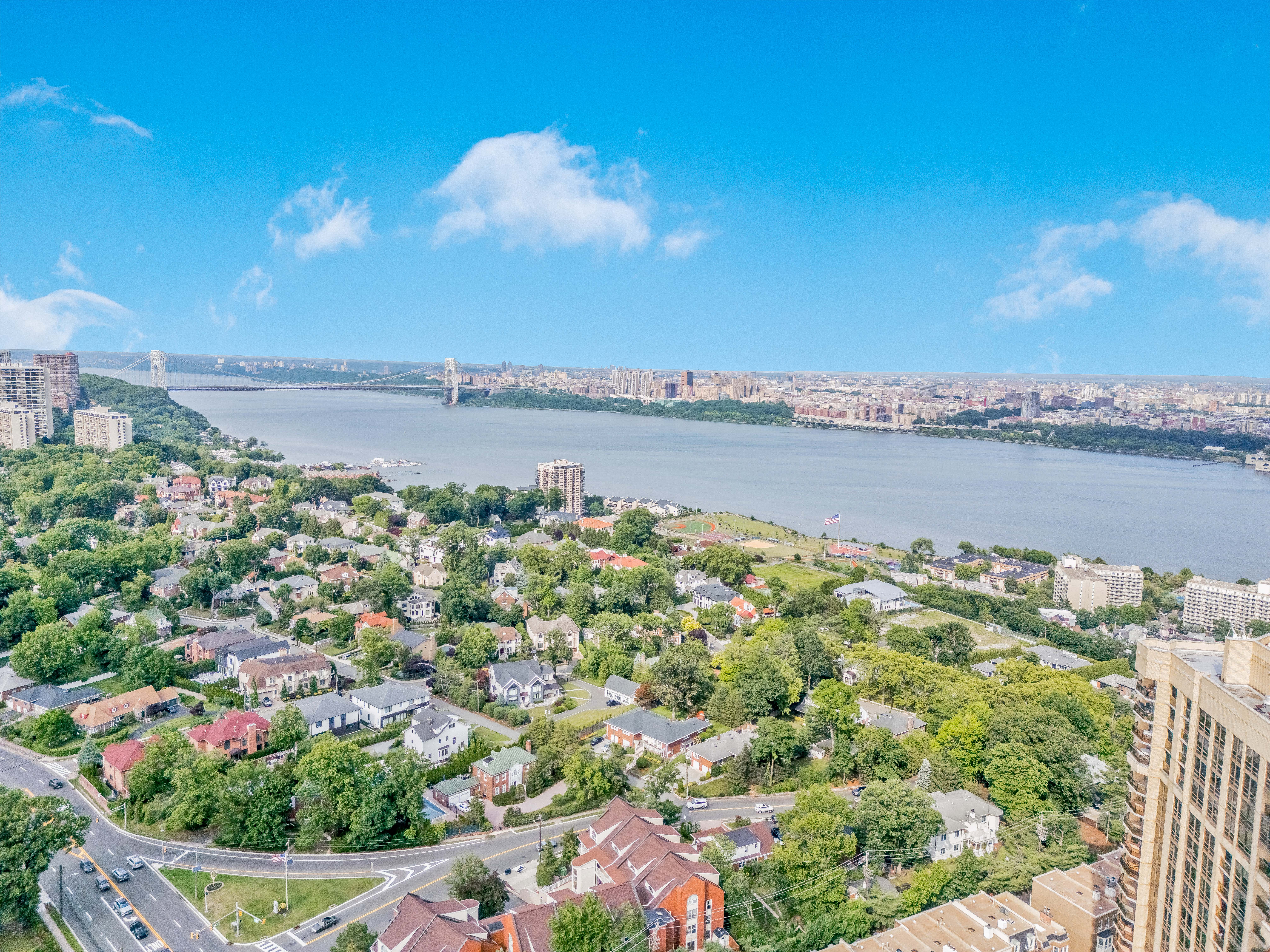 900 Palisade Avenue #17C