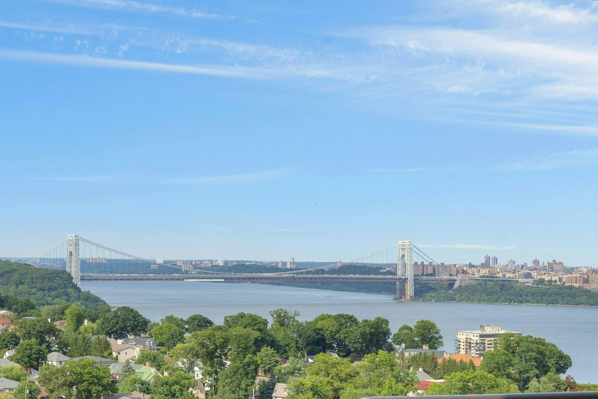 900 Palisade Avenue #17C