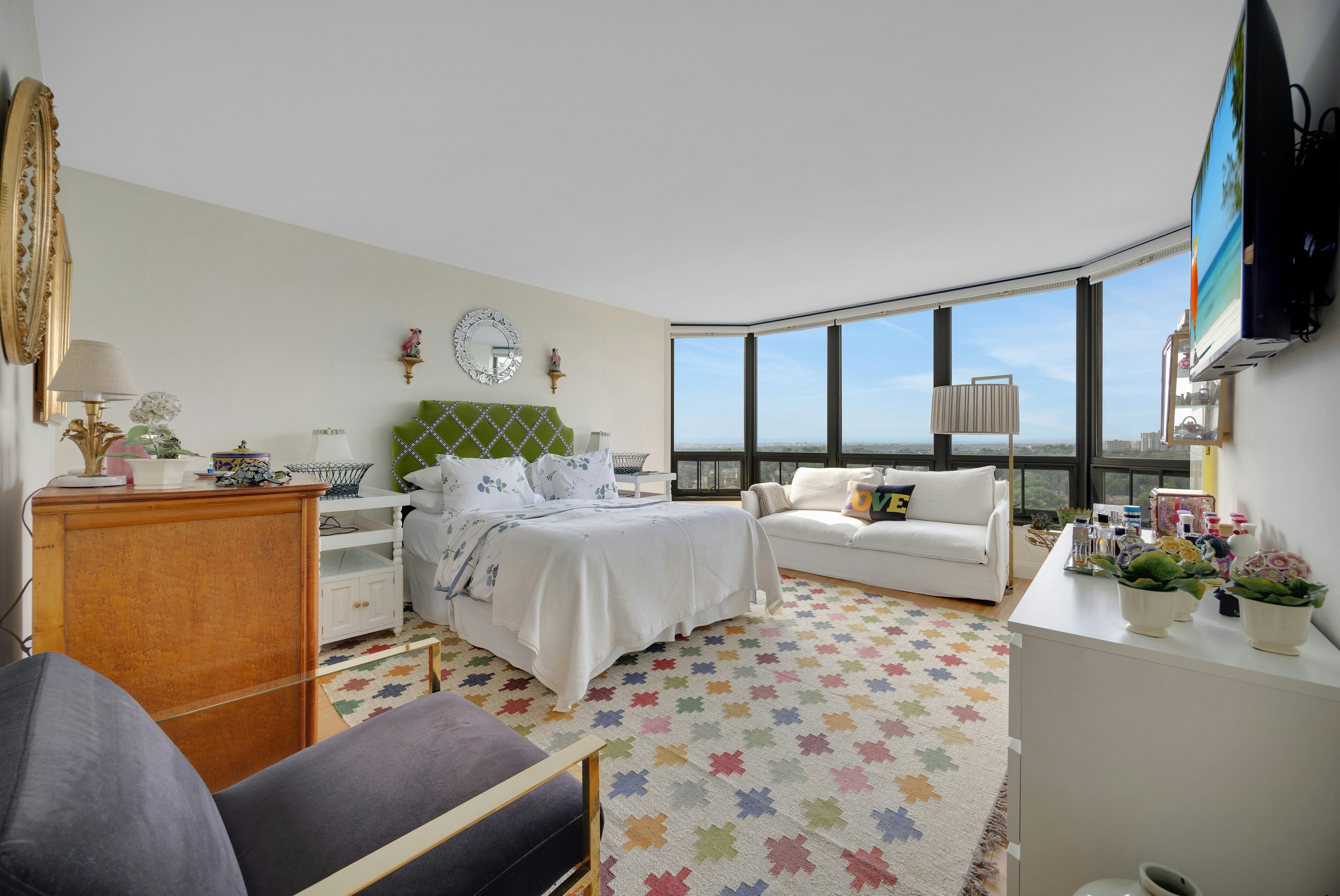 900 Palisade Avenue #17C