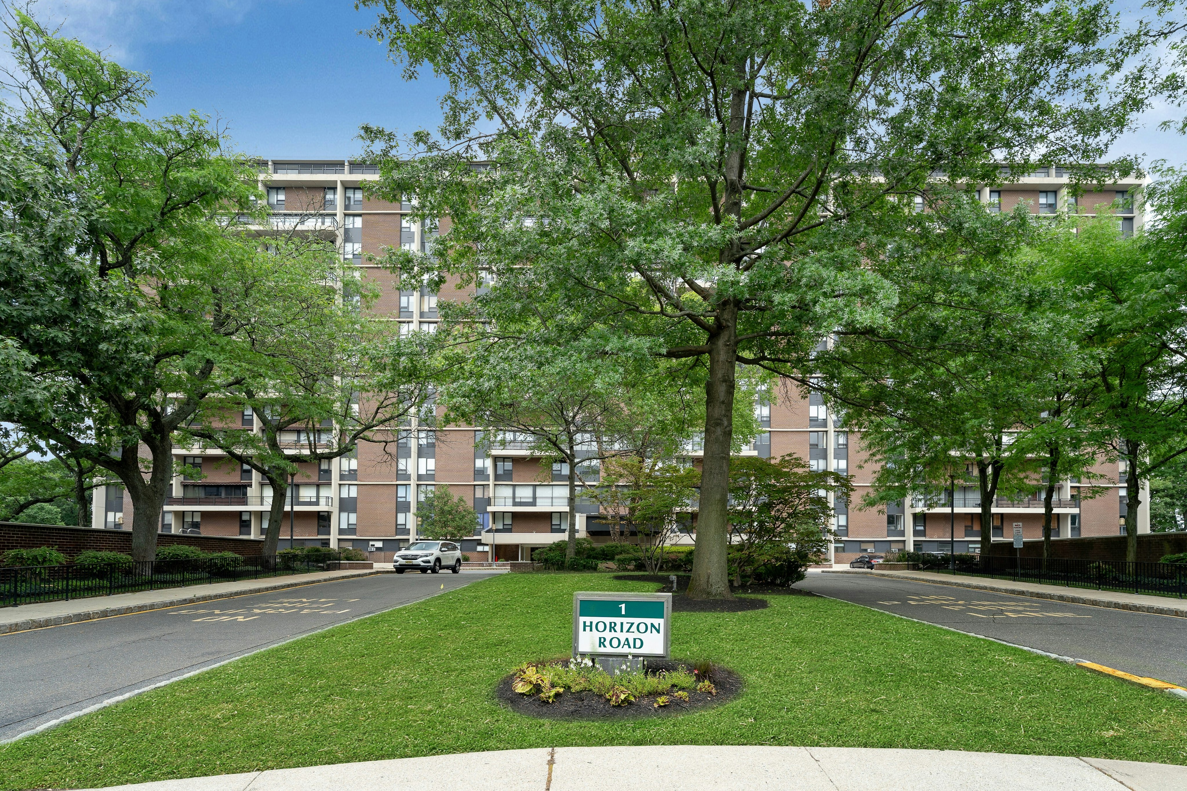 1 Horizon Road #408