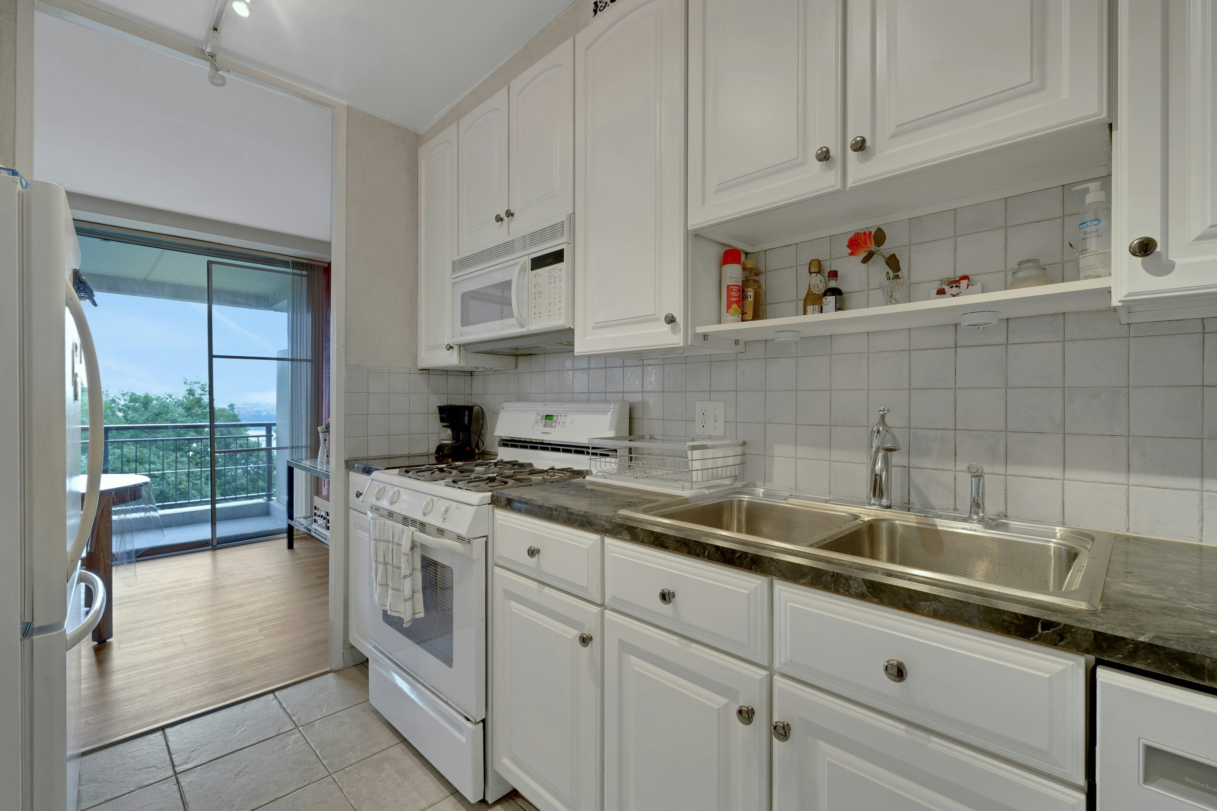 1 Horizon Road #408