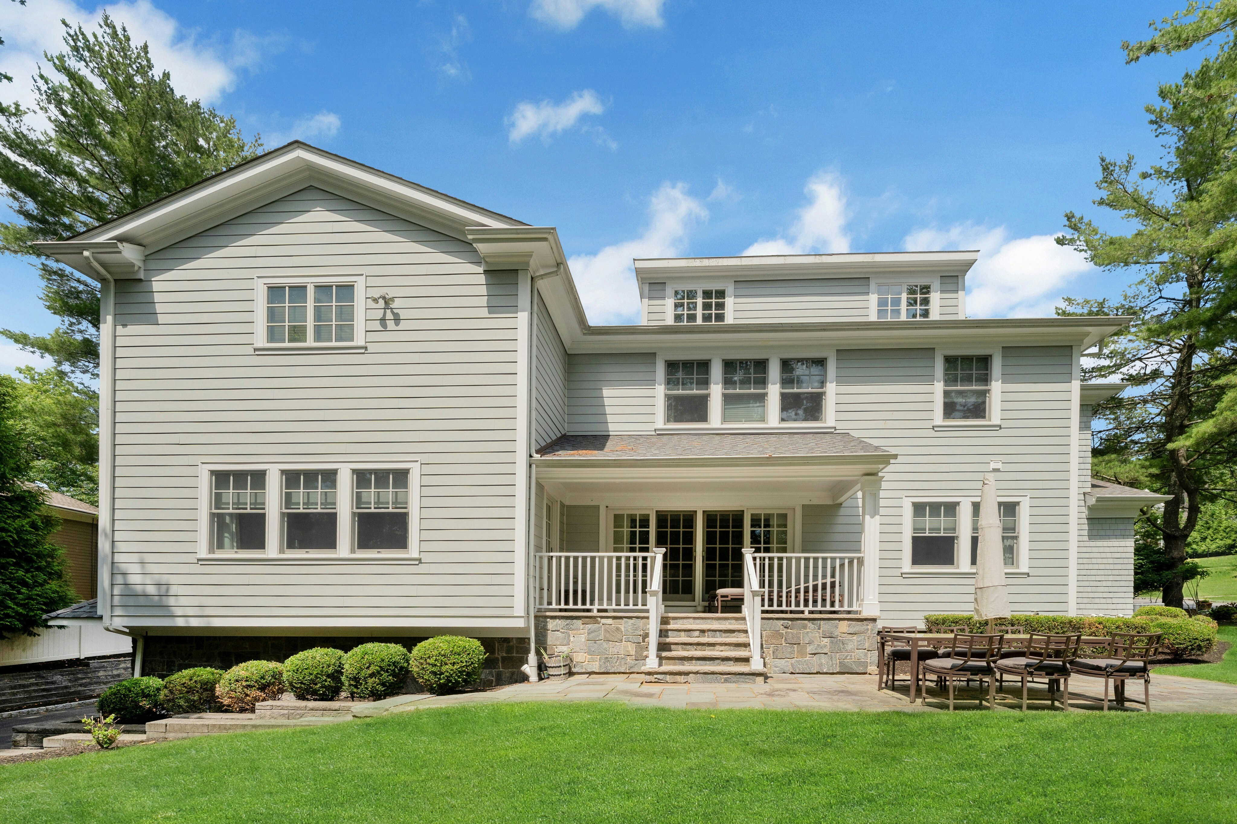 20 Sylvan Way 