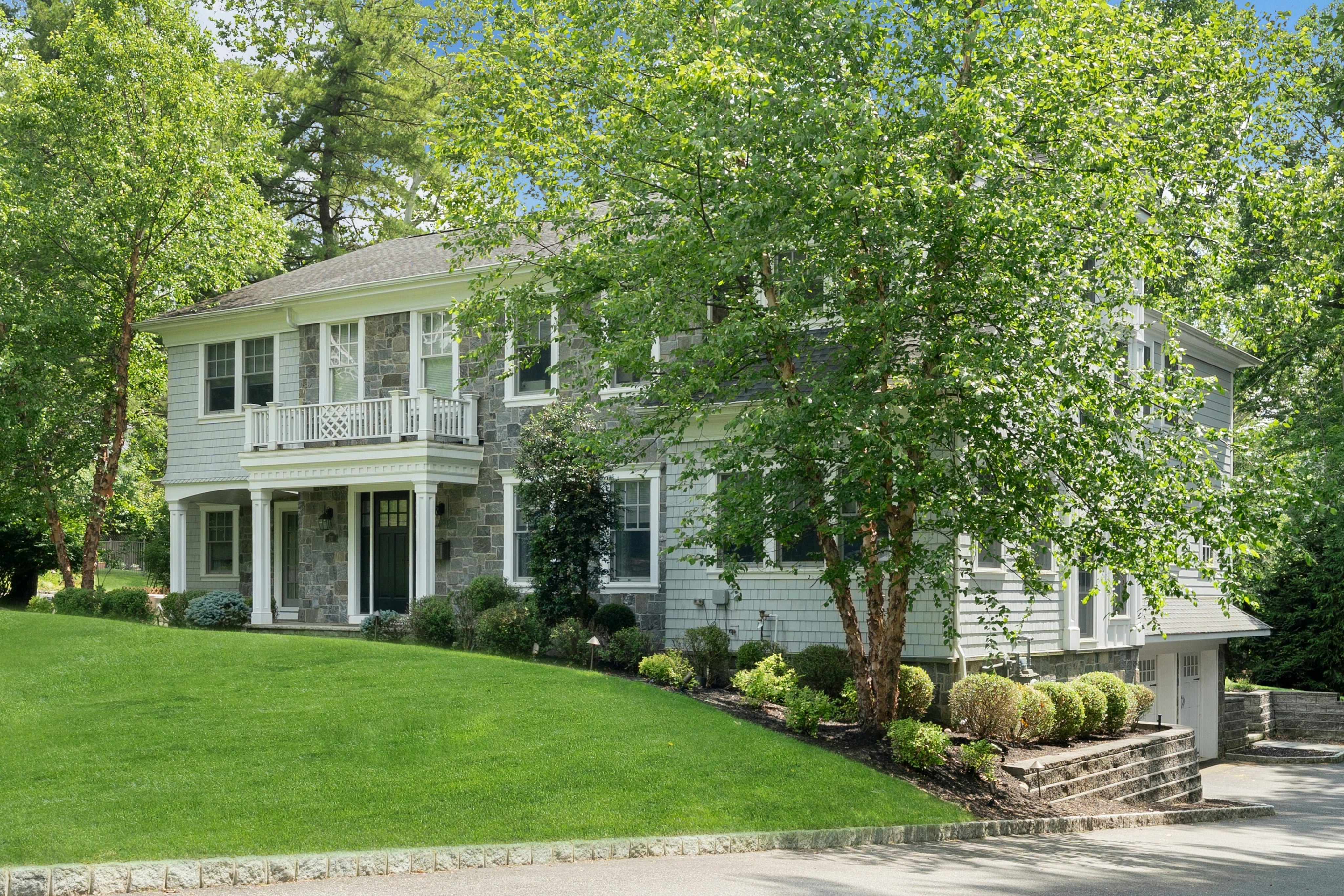 20 Sylvan Way 
