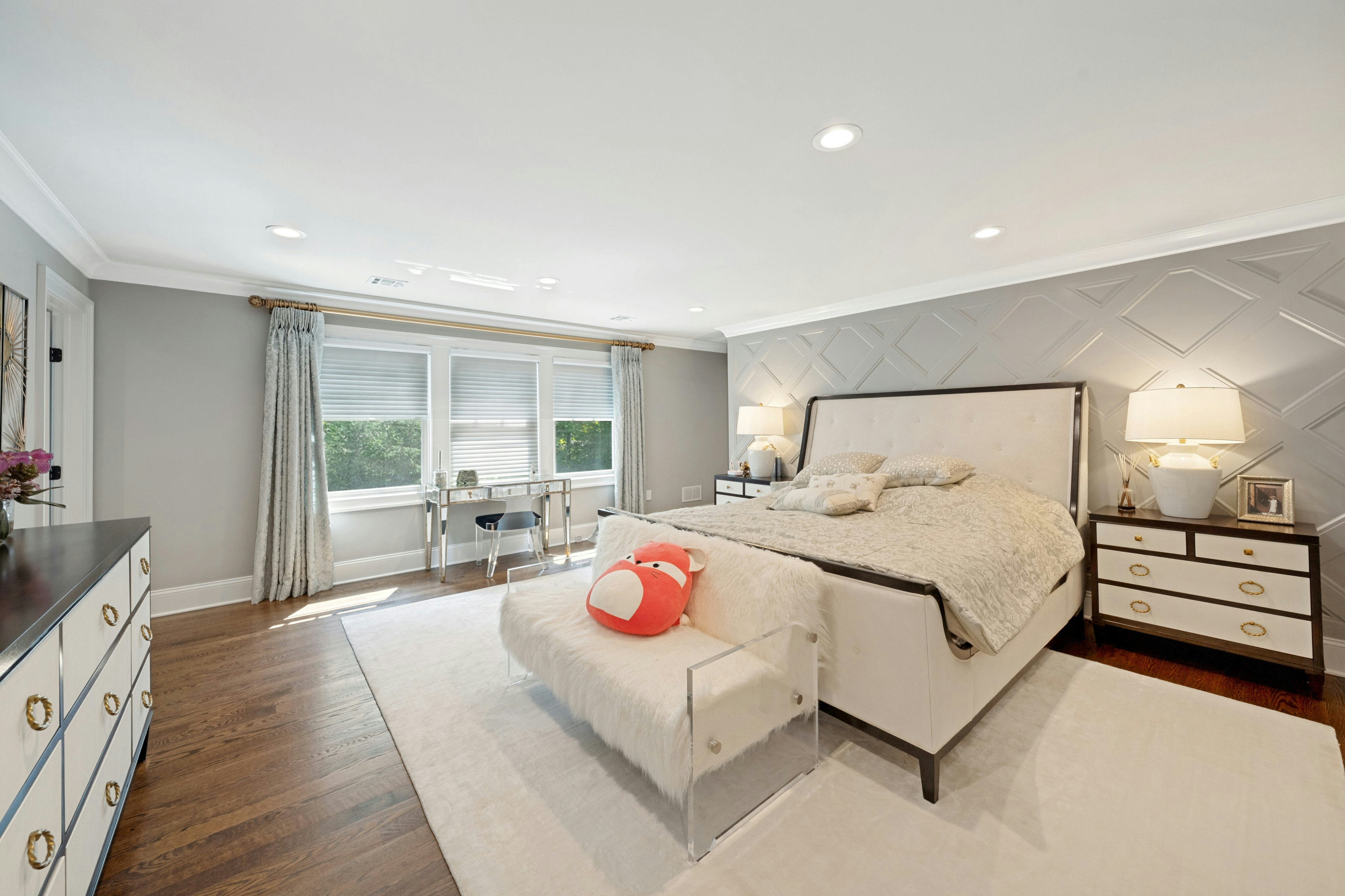 20 Sylvan Way 