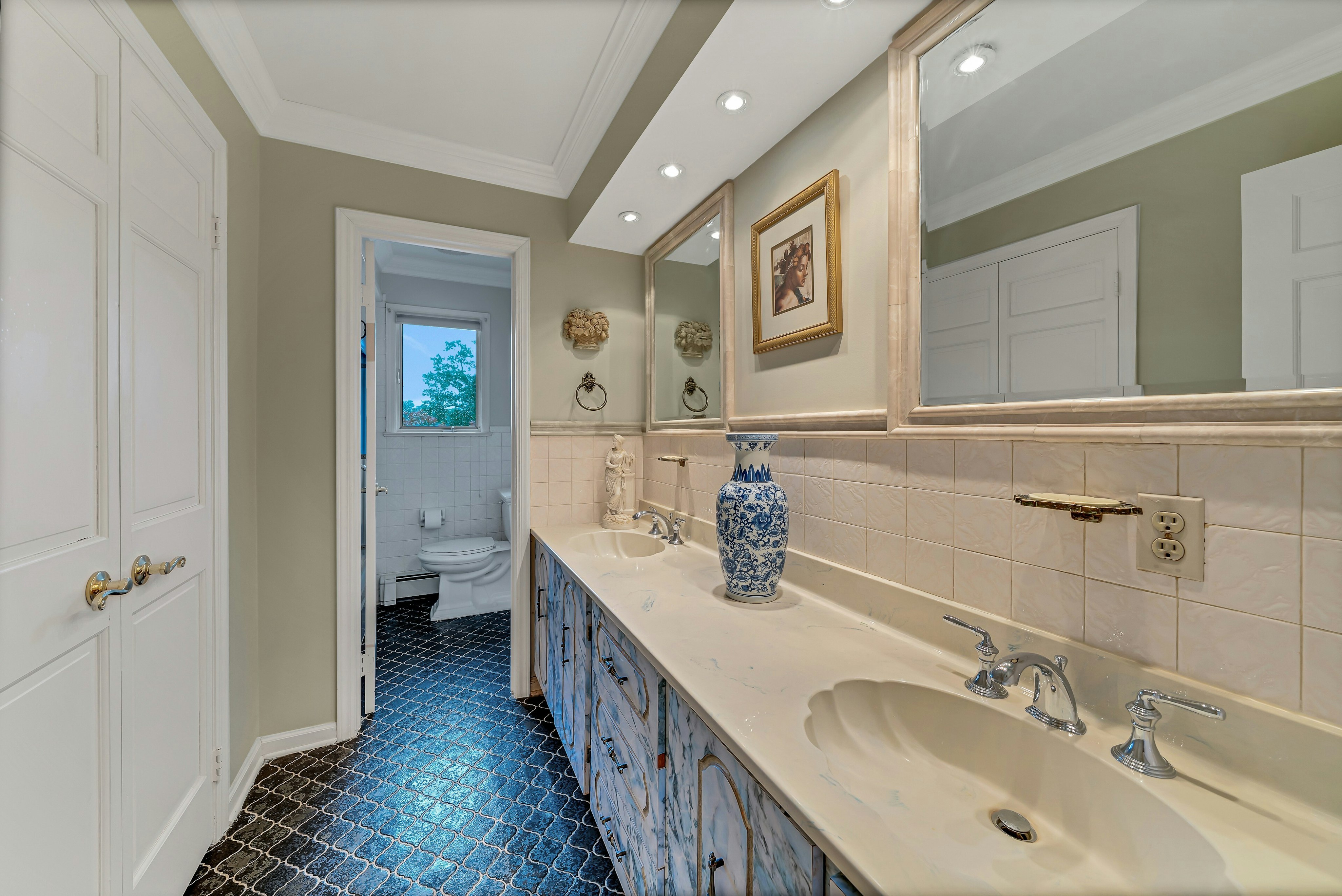 141 Middlesex Avenue 
