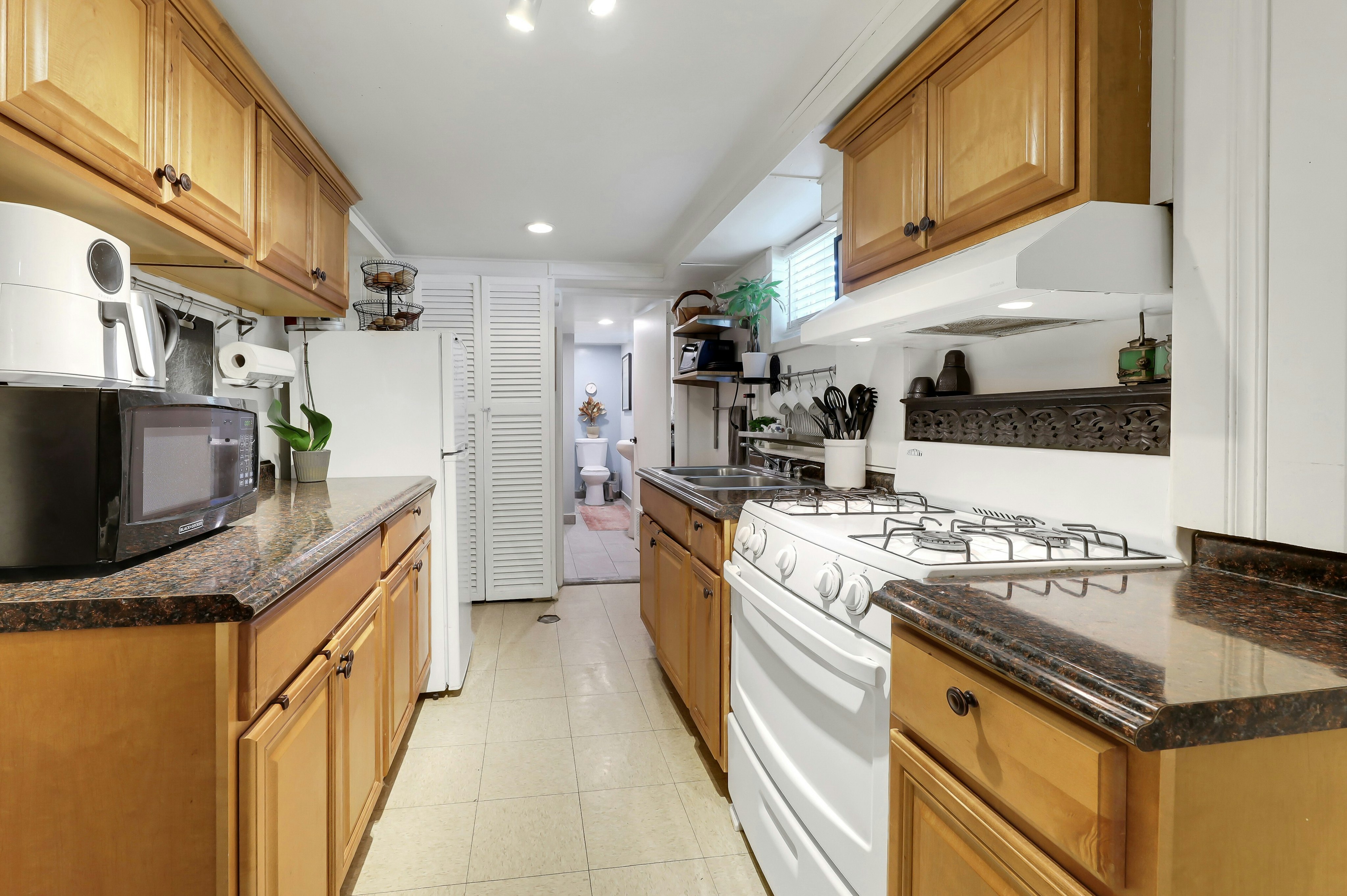 27 73rd Street 