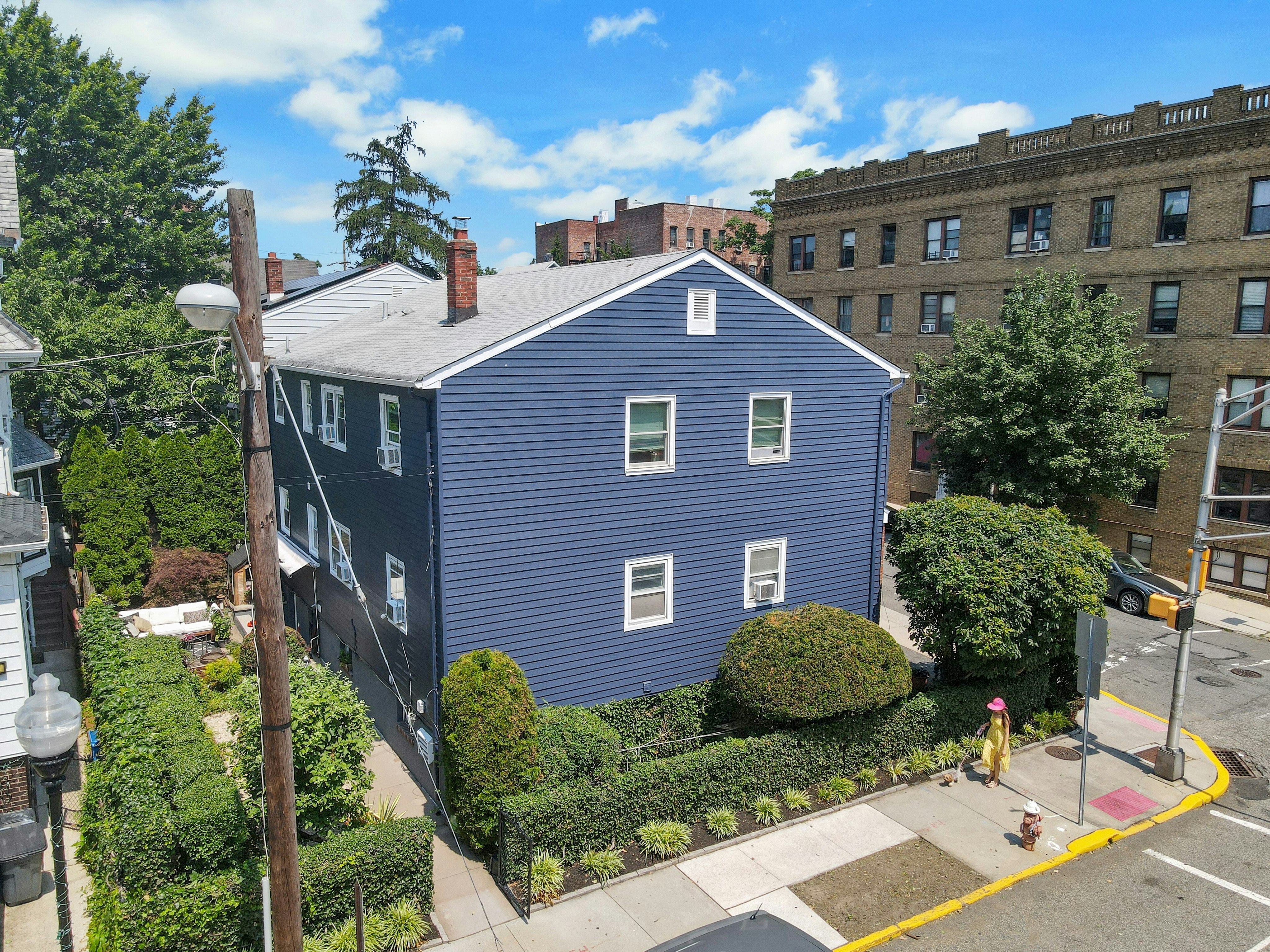 27 73rd Street 