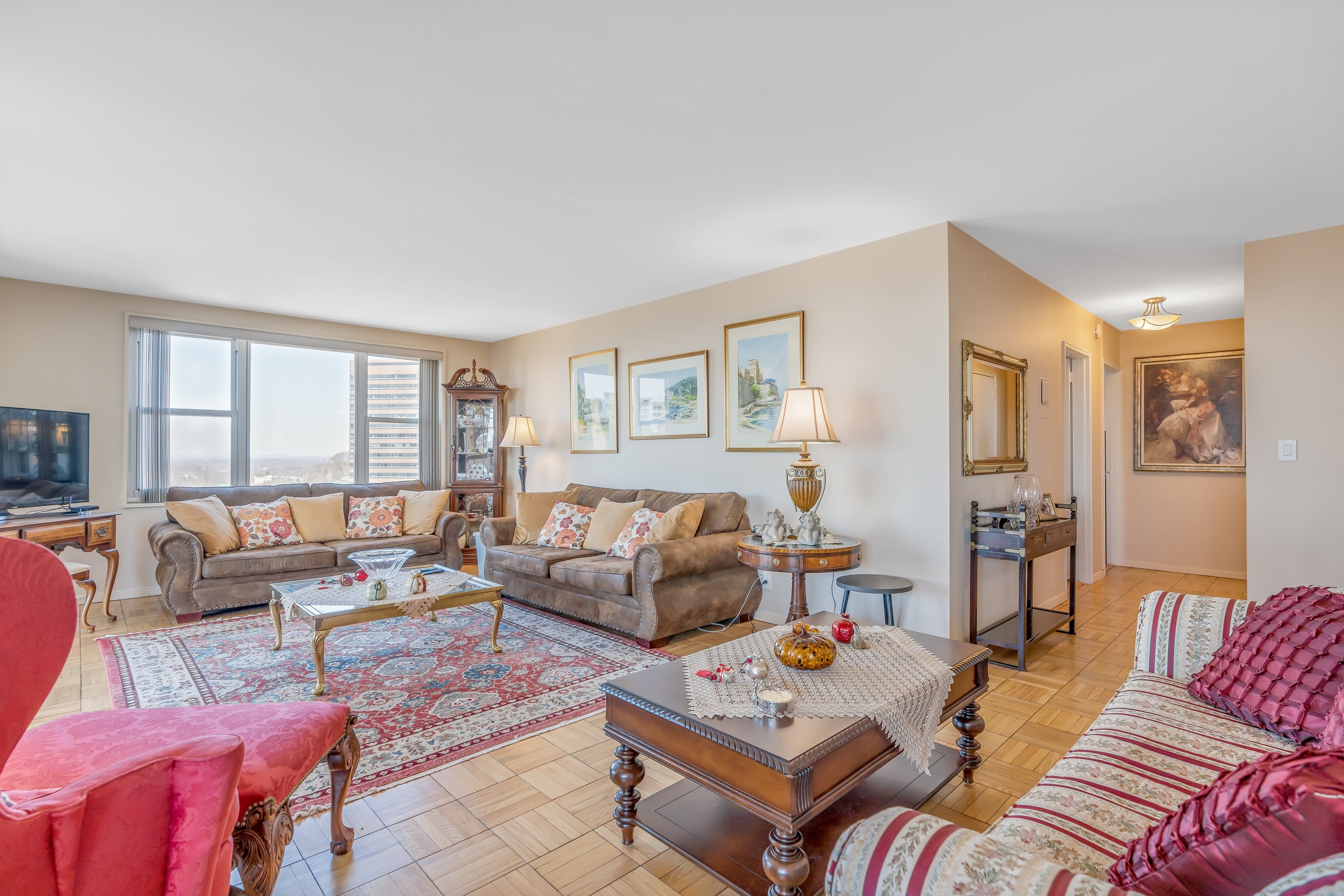 2000 Linwood Unit# 9J