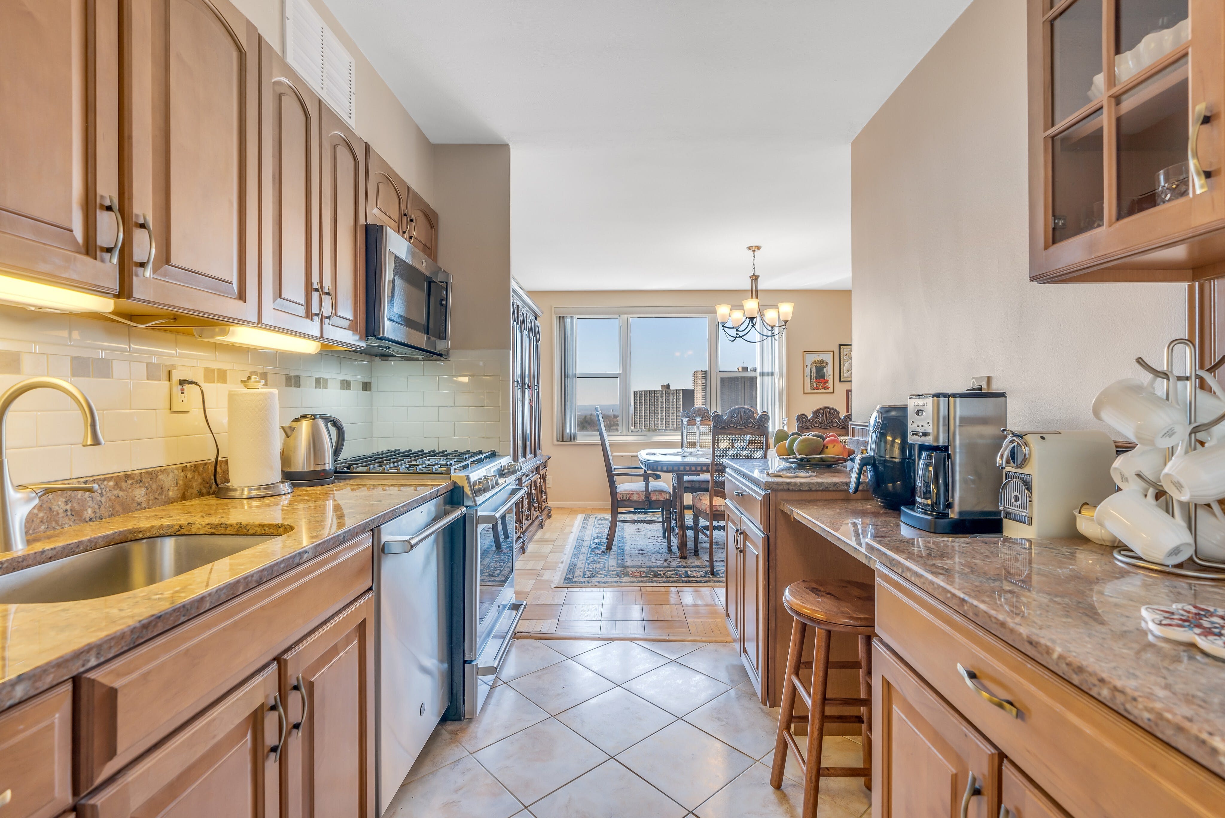 2000 Linwood Unit# 9J