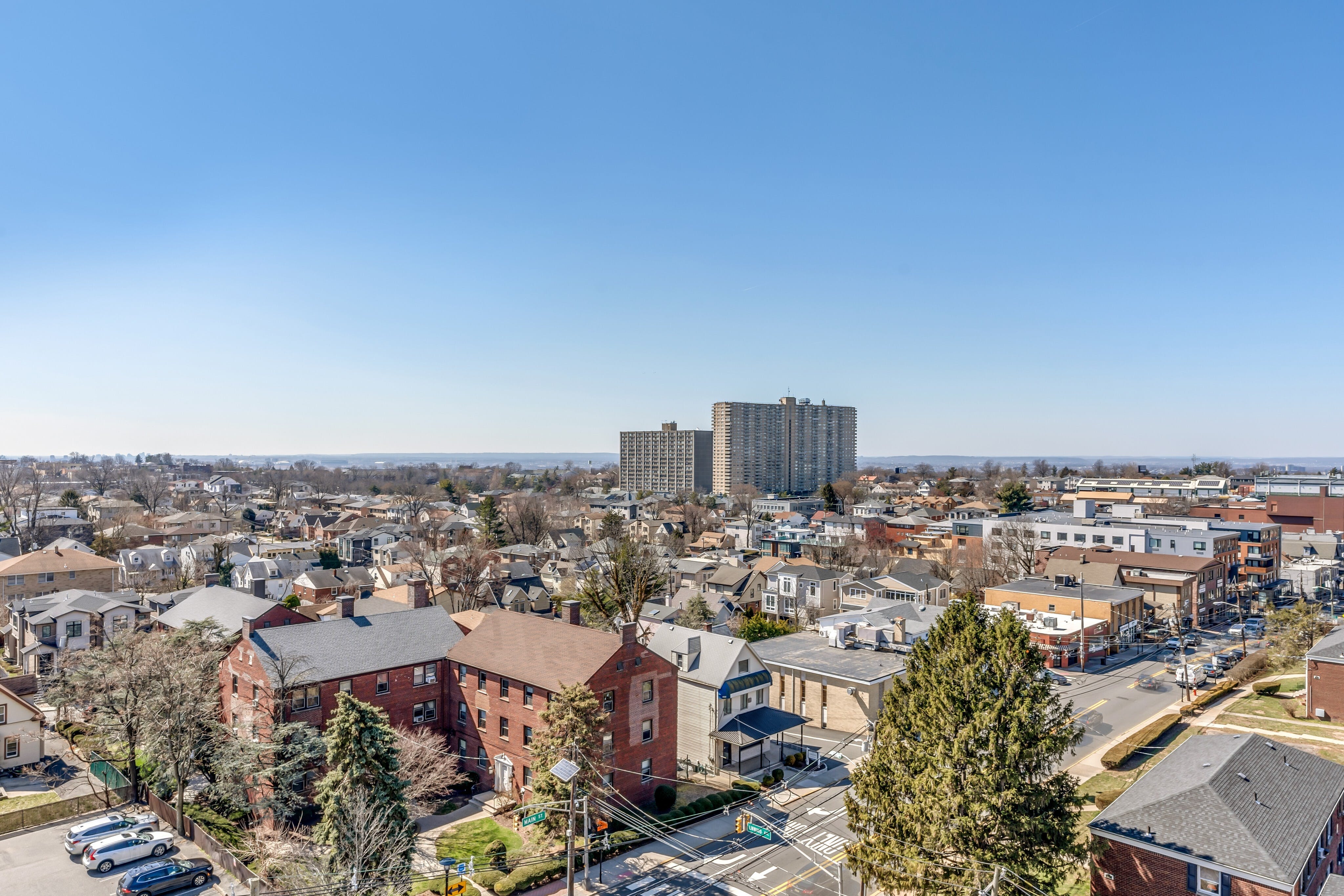 2000 Linwood Unit# 9J