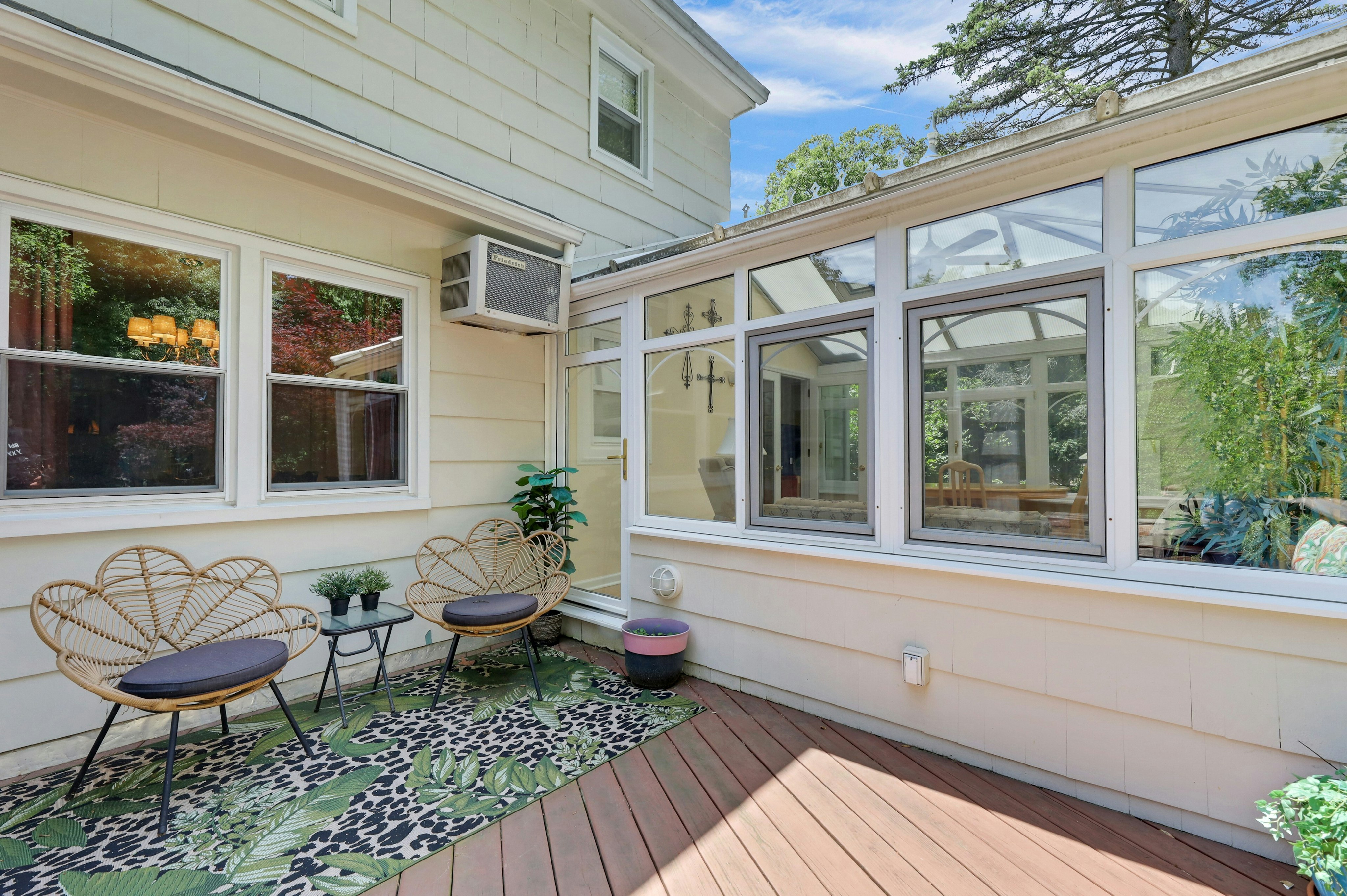 522 Helena Avenue 