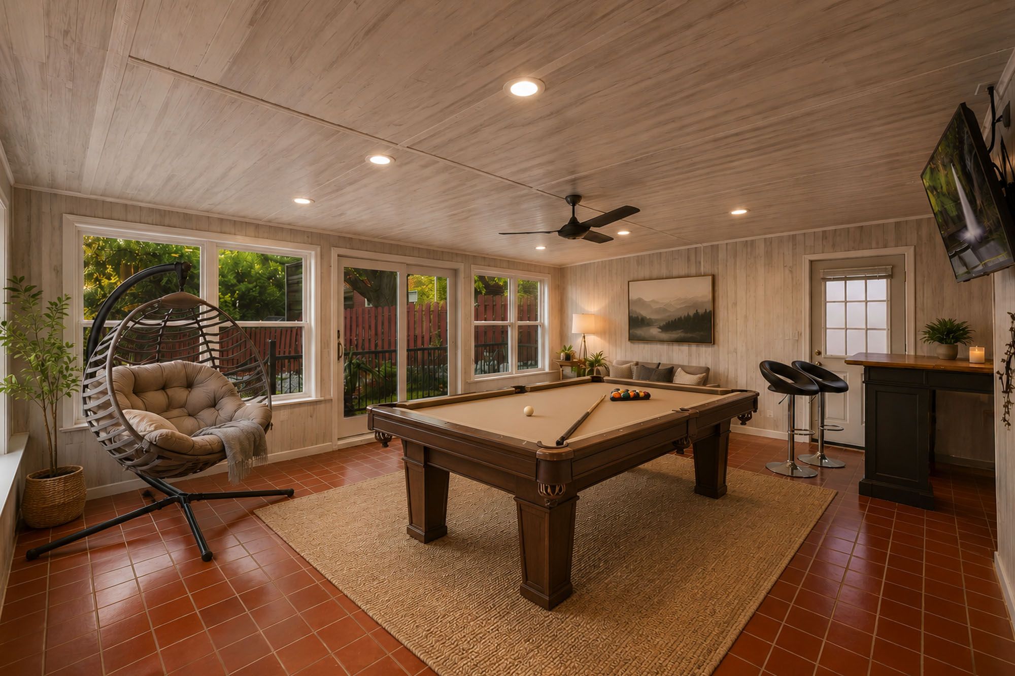 933 River Road 