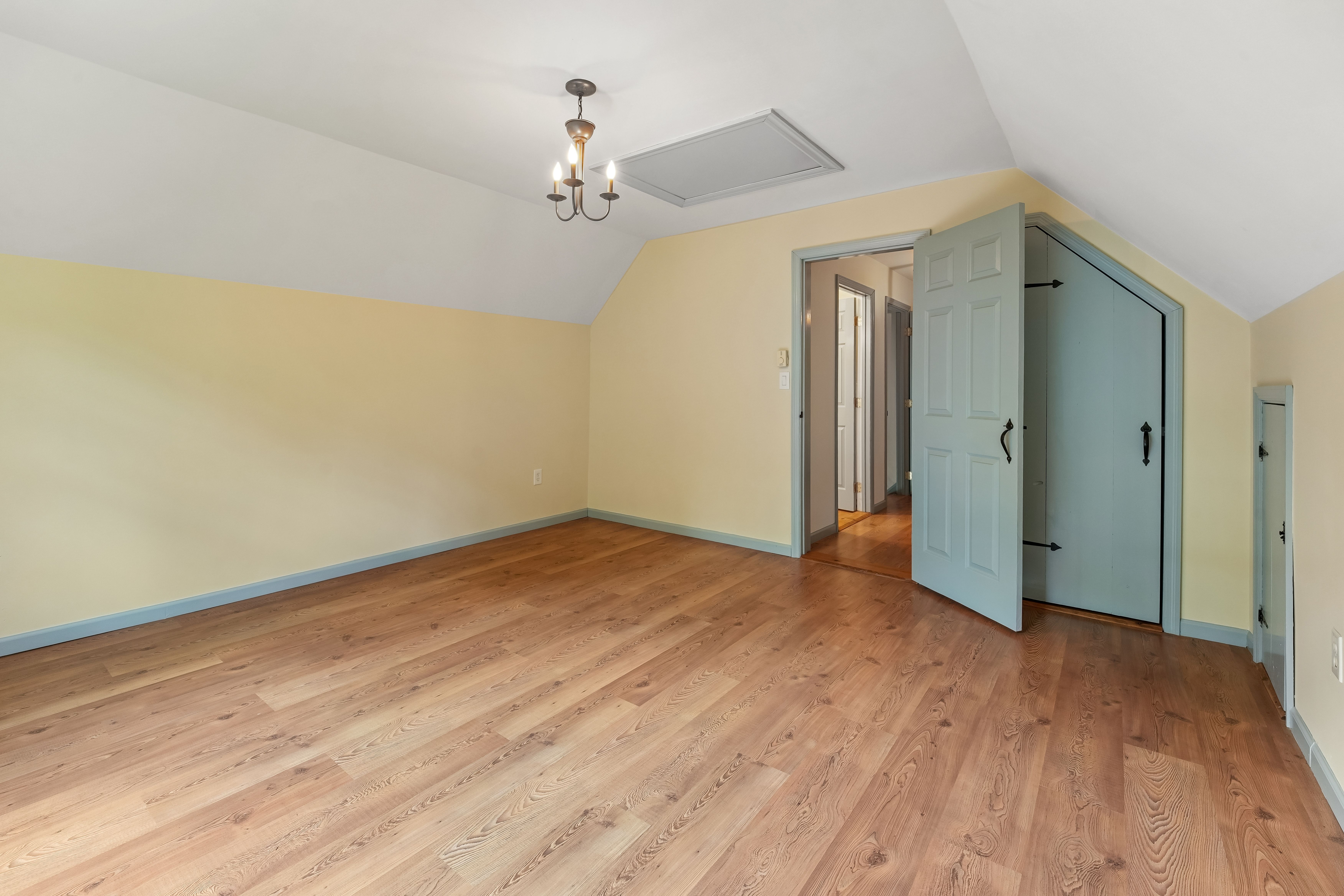 138 River View Way 