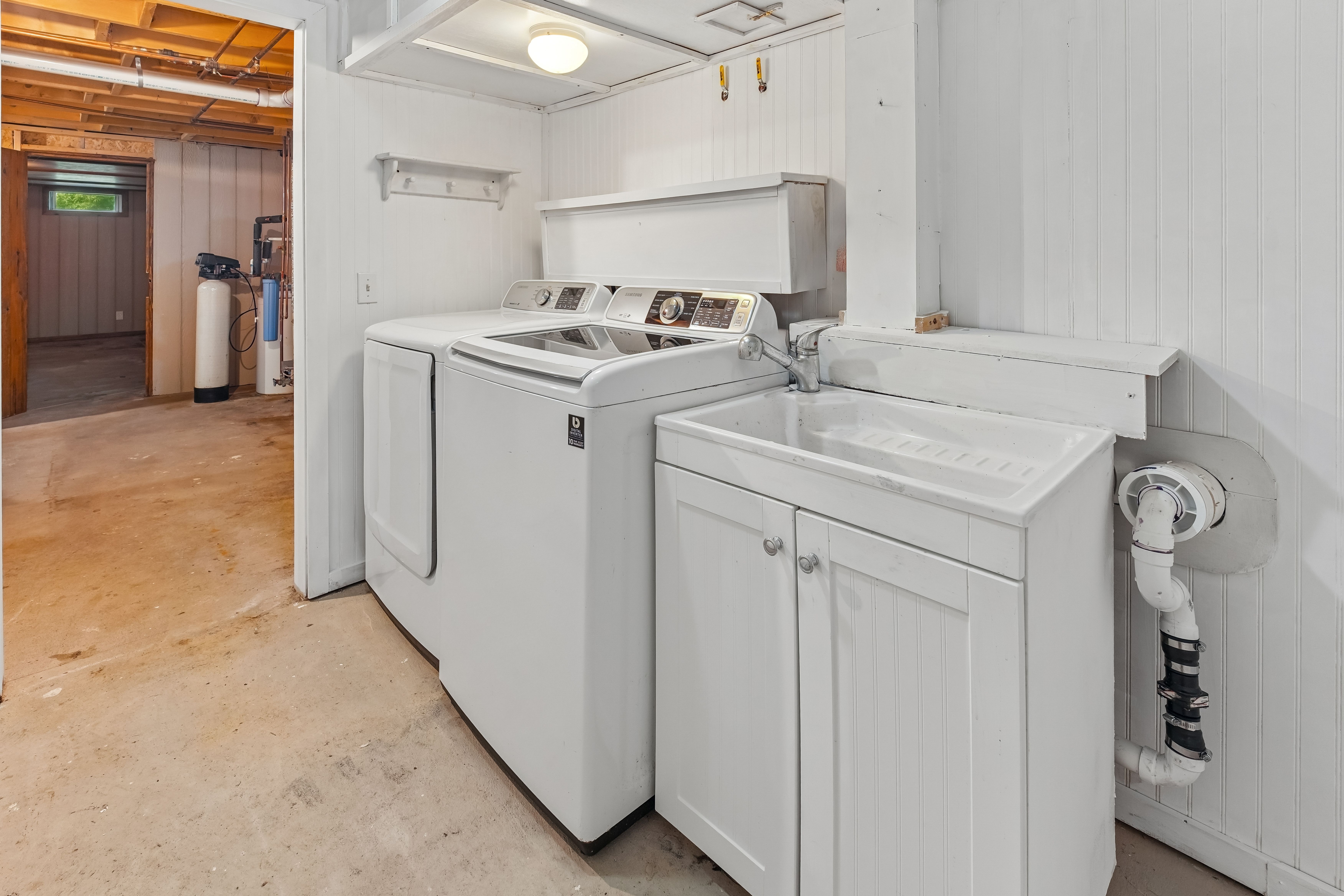 138 River View Way 