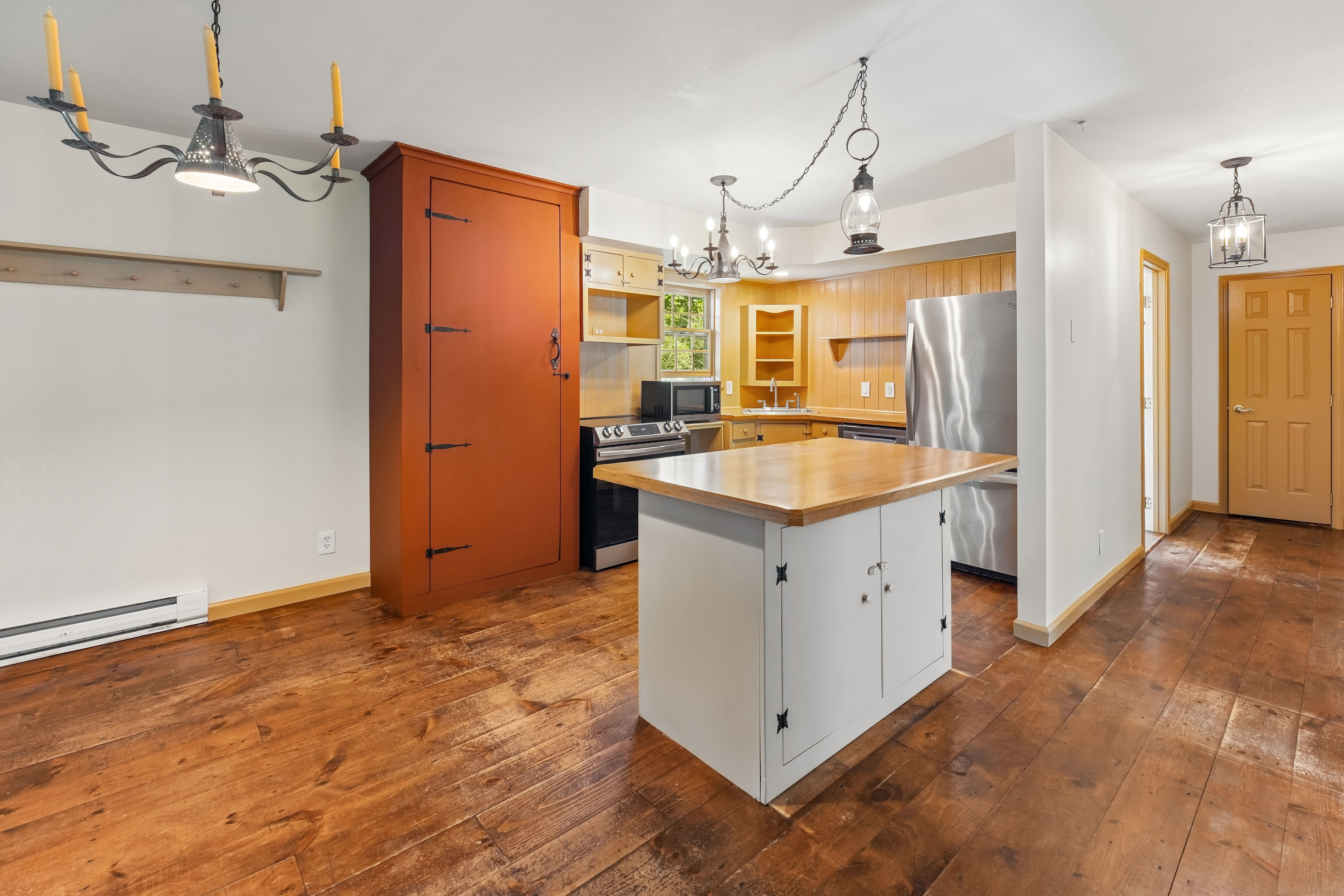 138 River View Way 