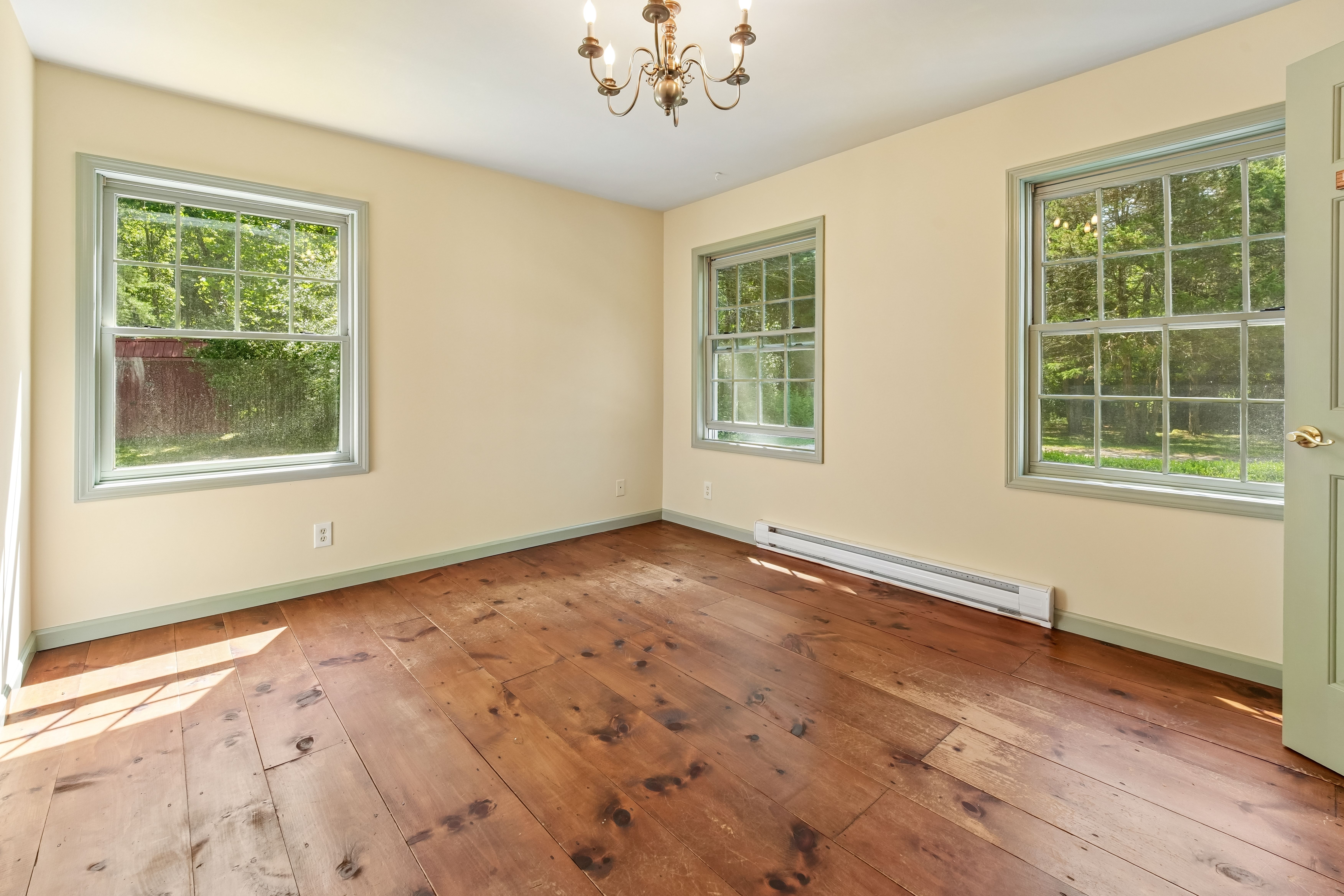 138 River View Way 