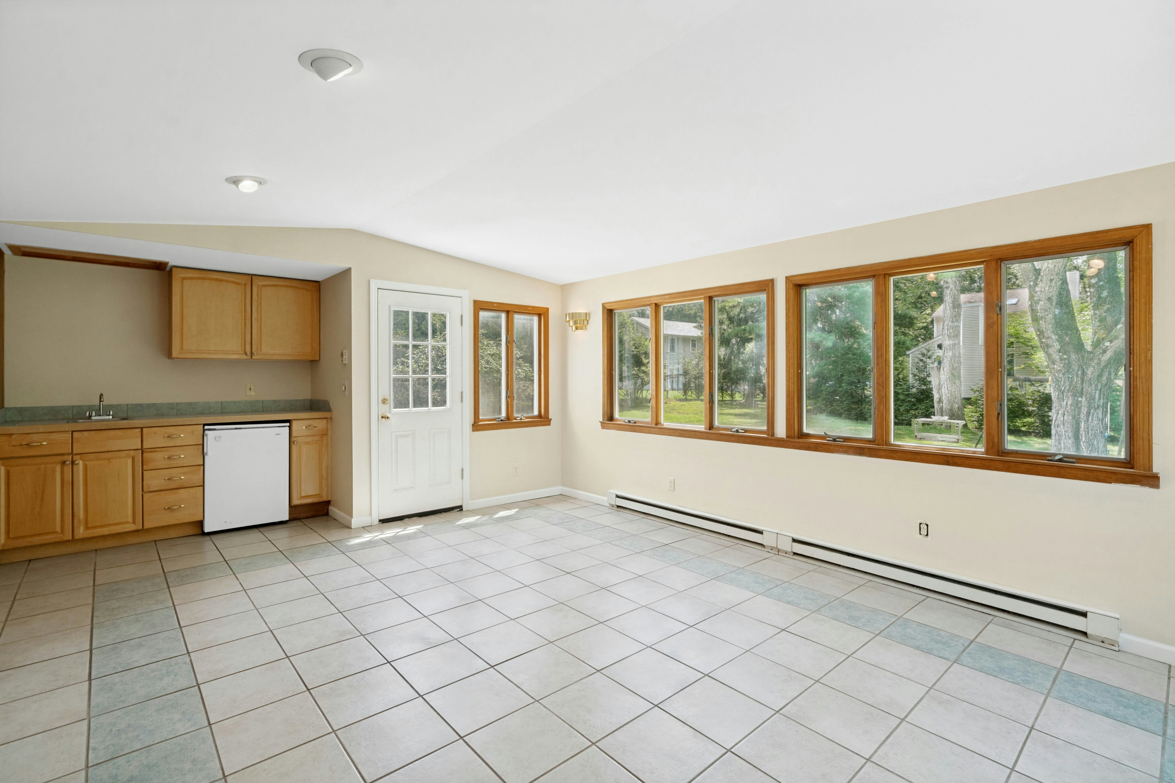 615 Maze Road 