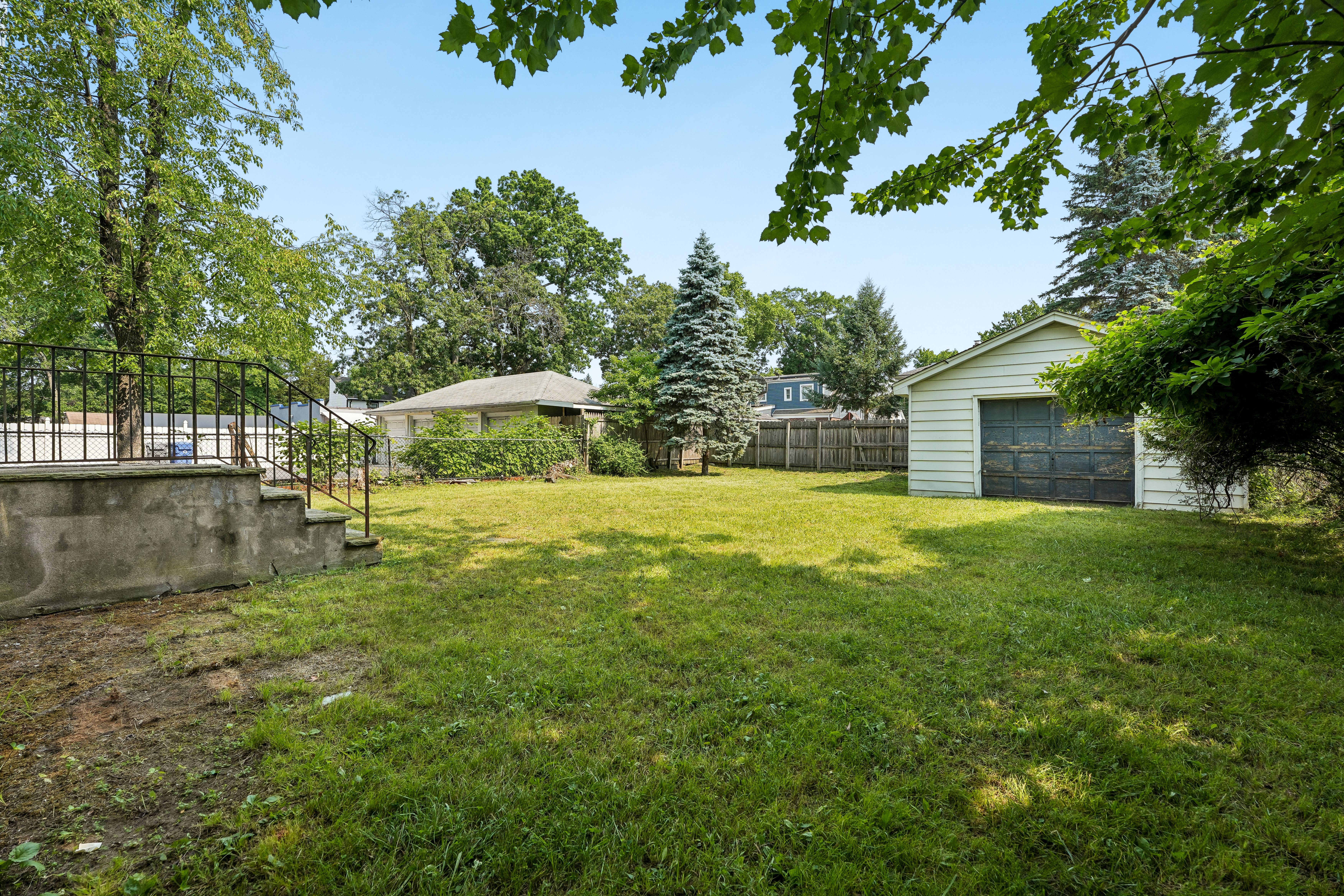 309 Englewood Avenue 