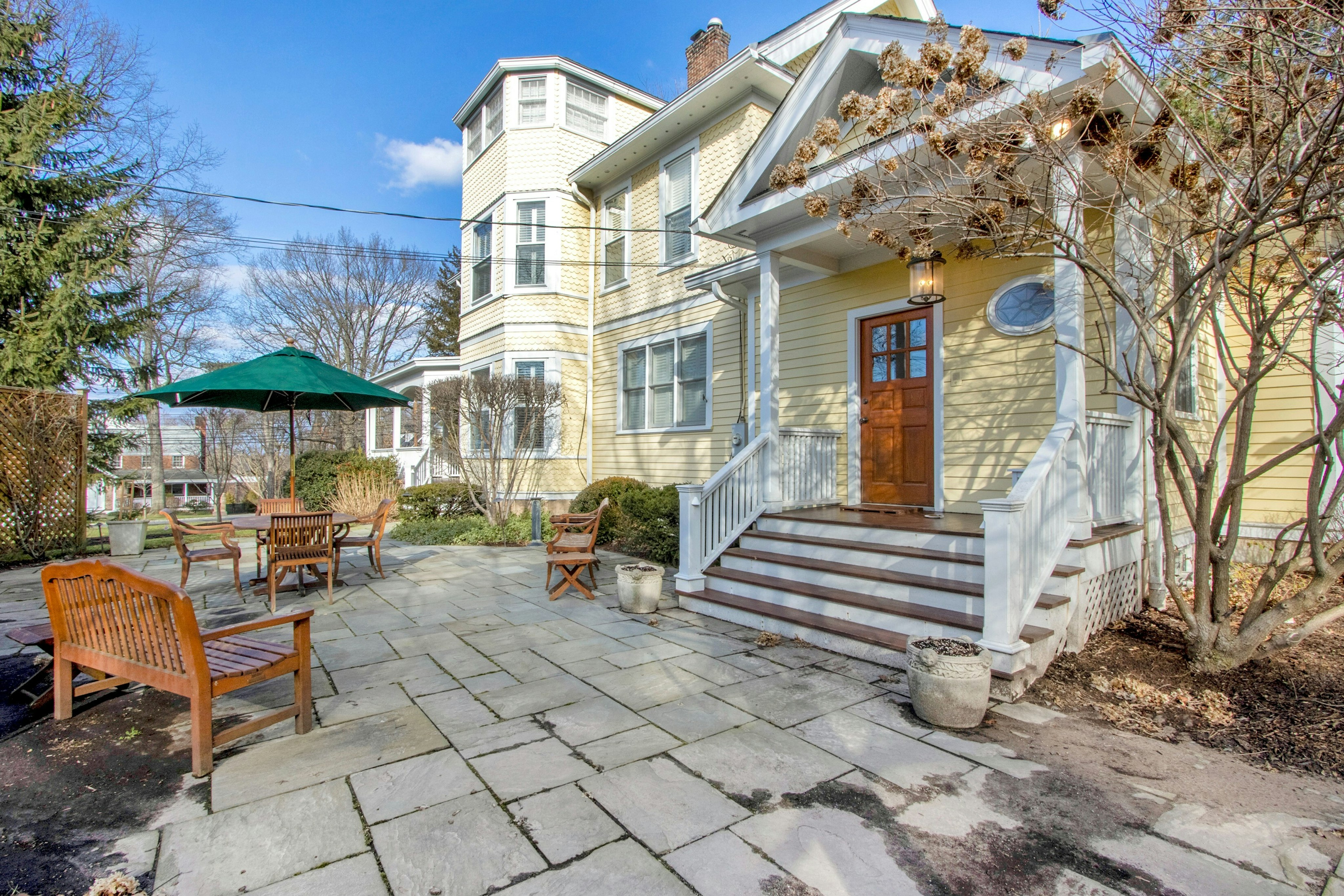 89 Dwight Place 
