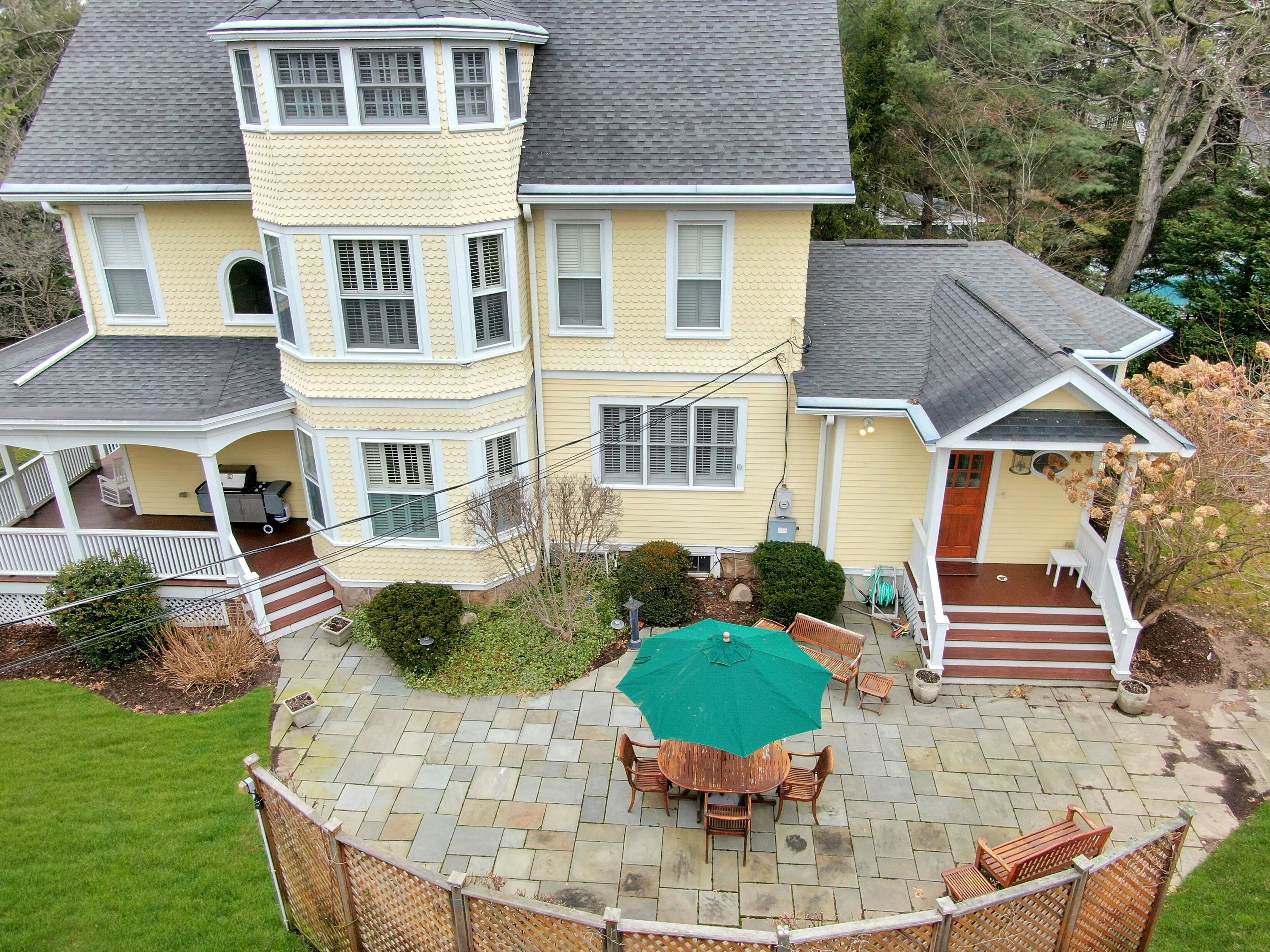 89 Dwight Place 