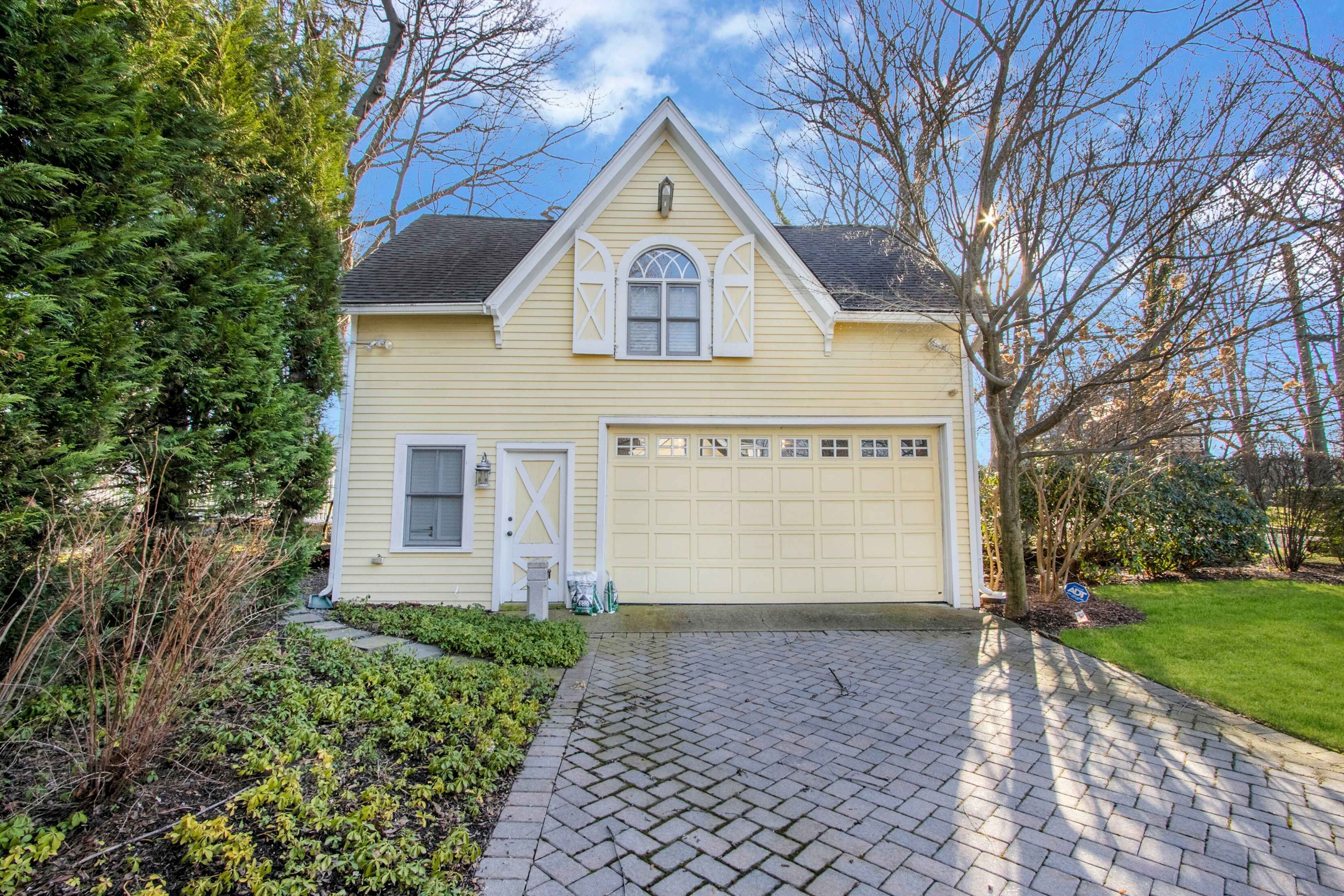 89 Dwight Place 