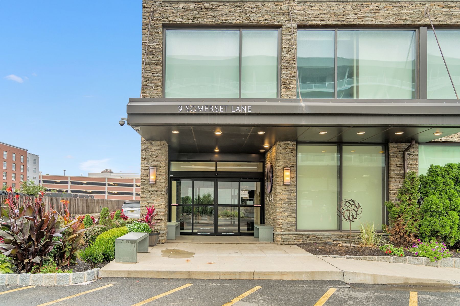 9 Somerset Unit# 202