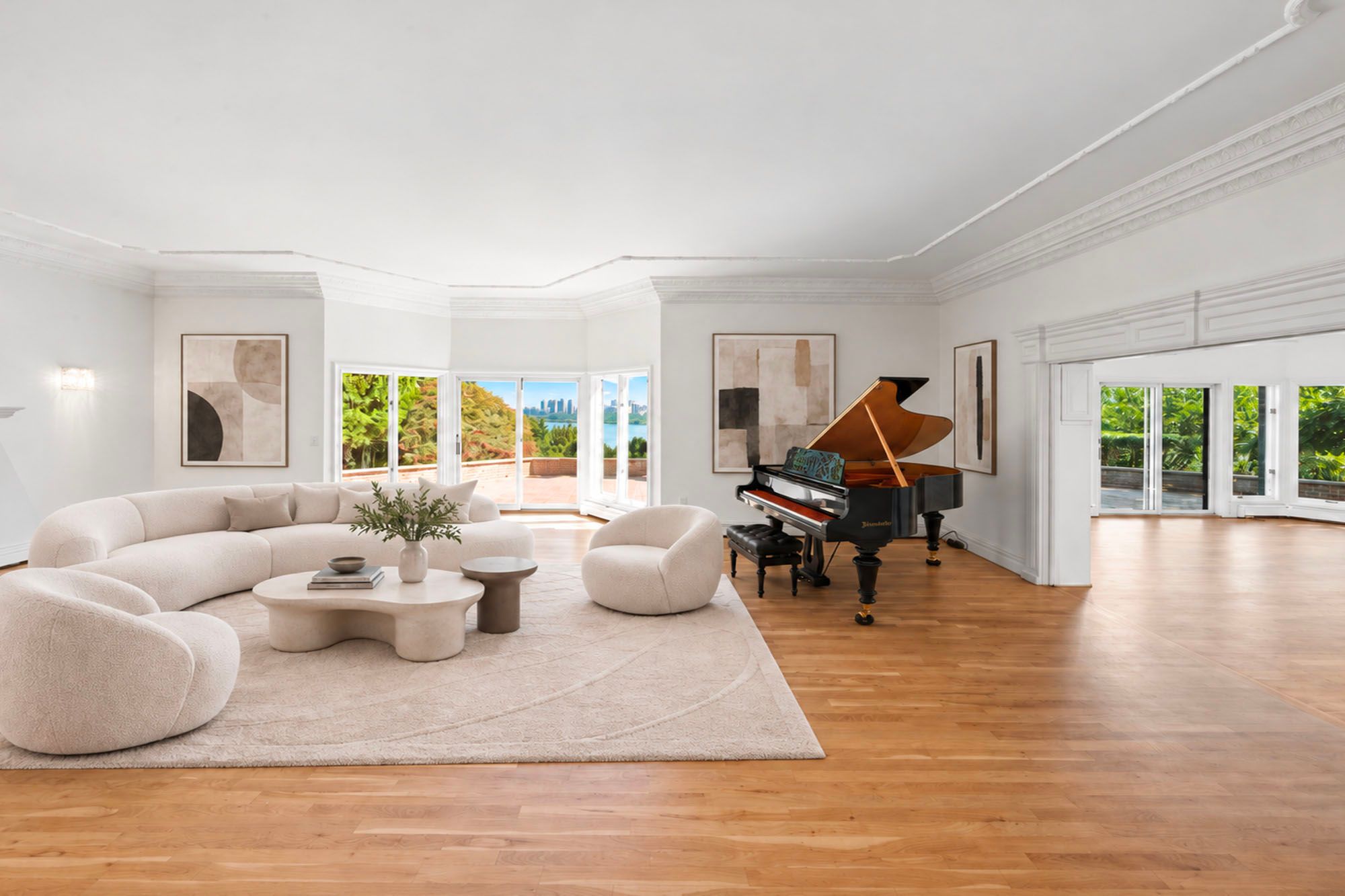 3 Bridle Way