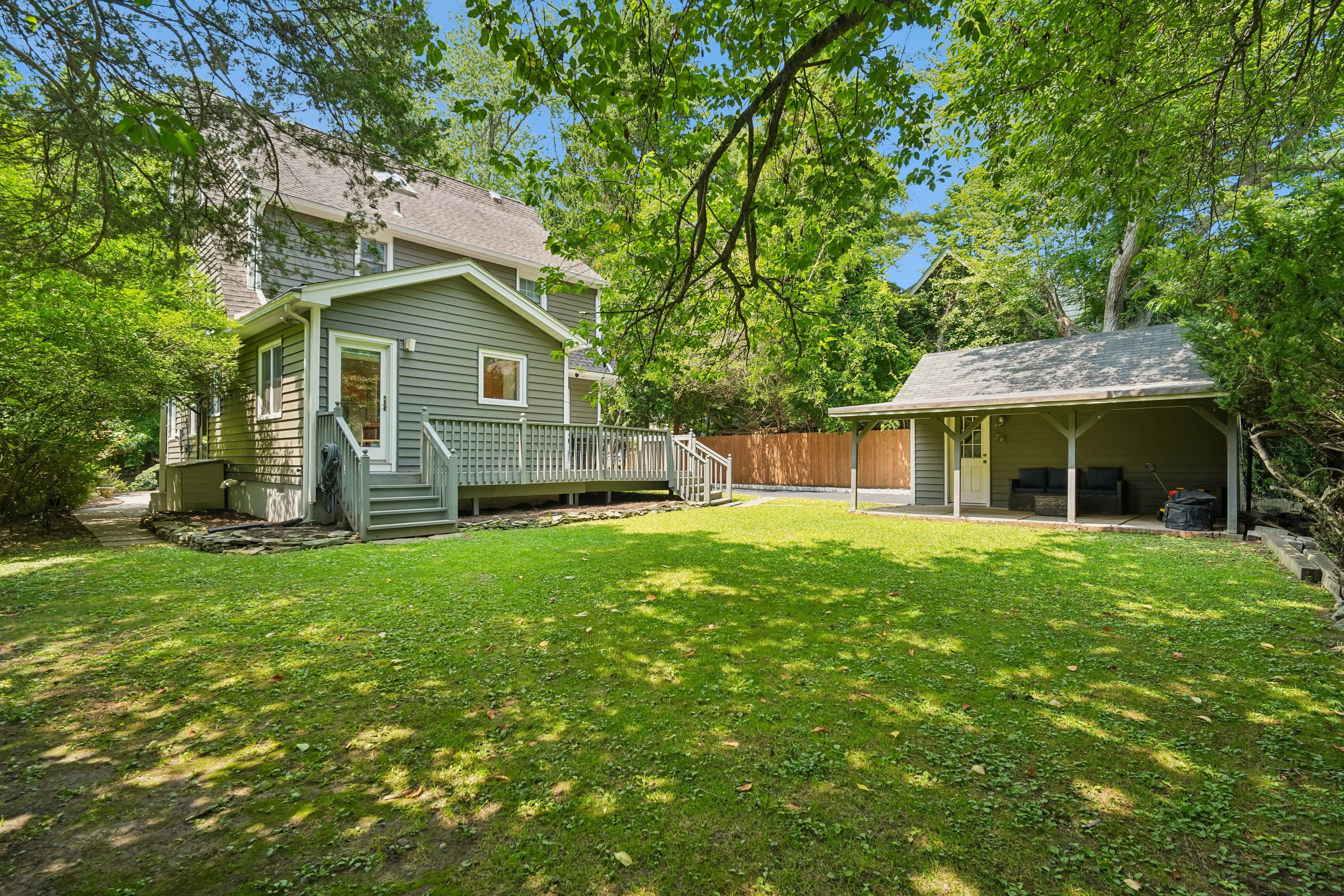 17 River Road 
