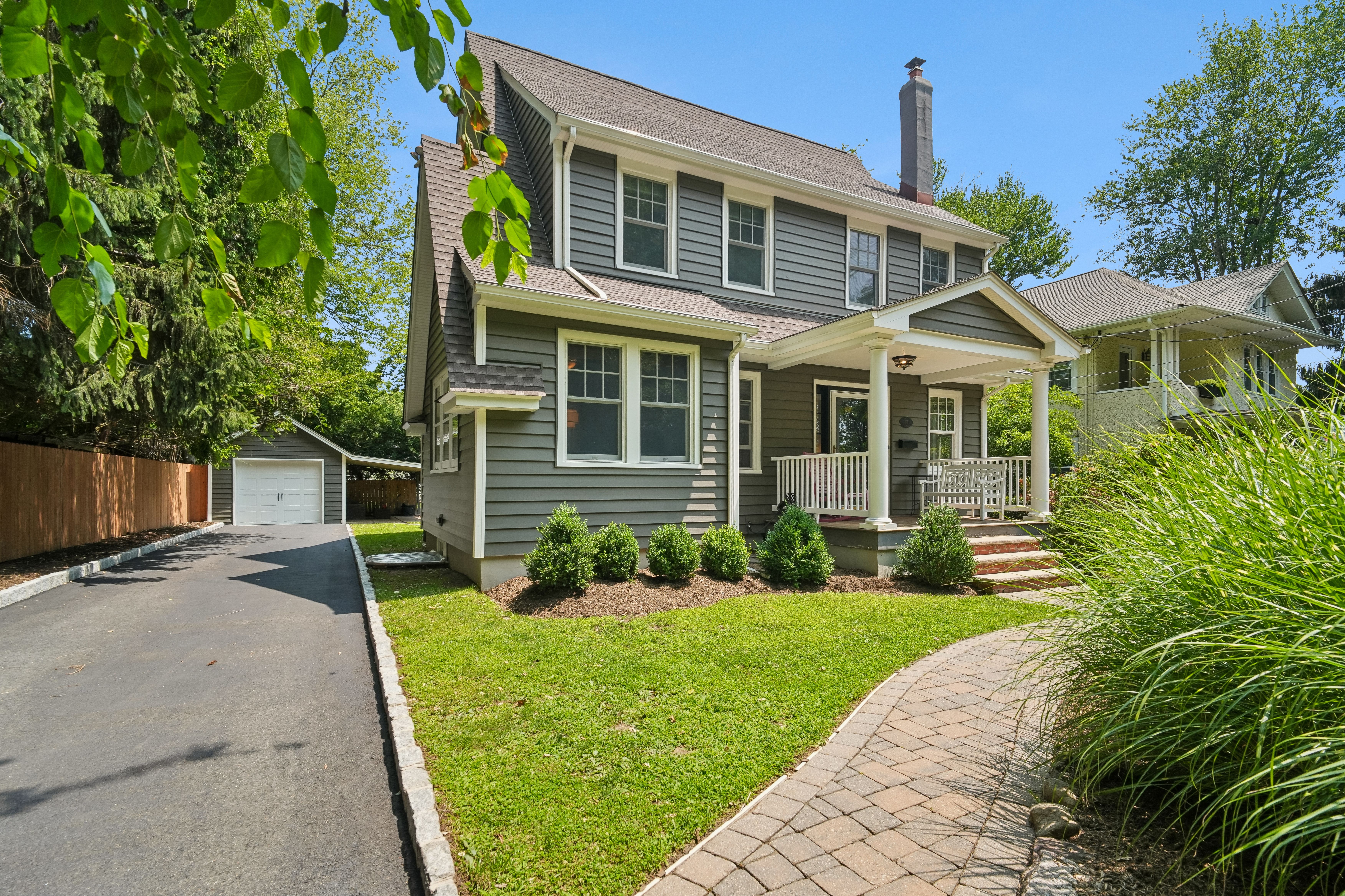 17 River Road 