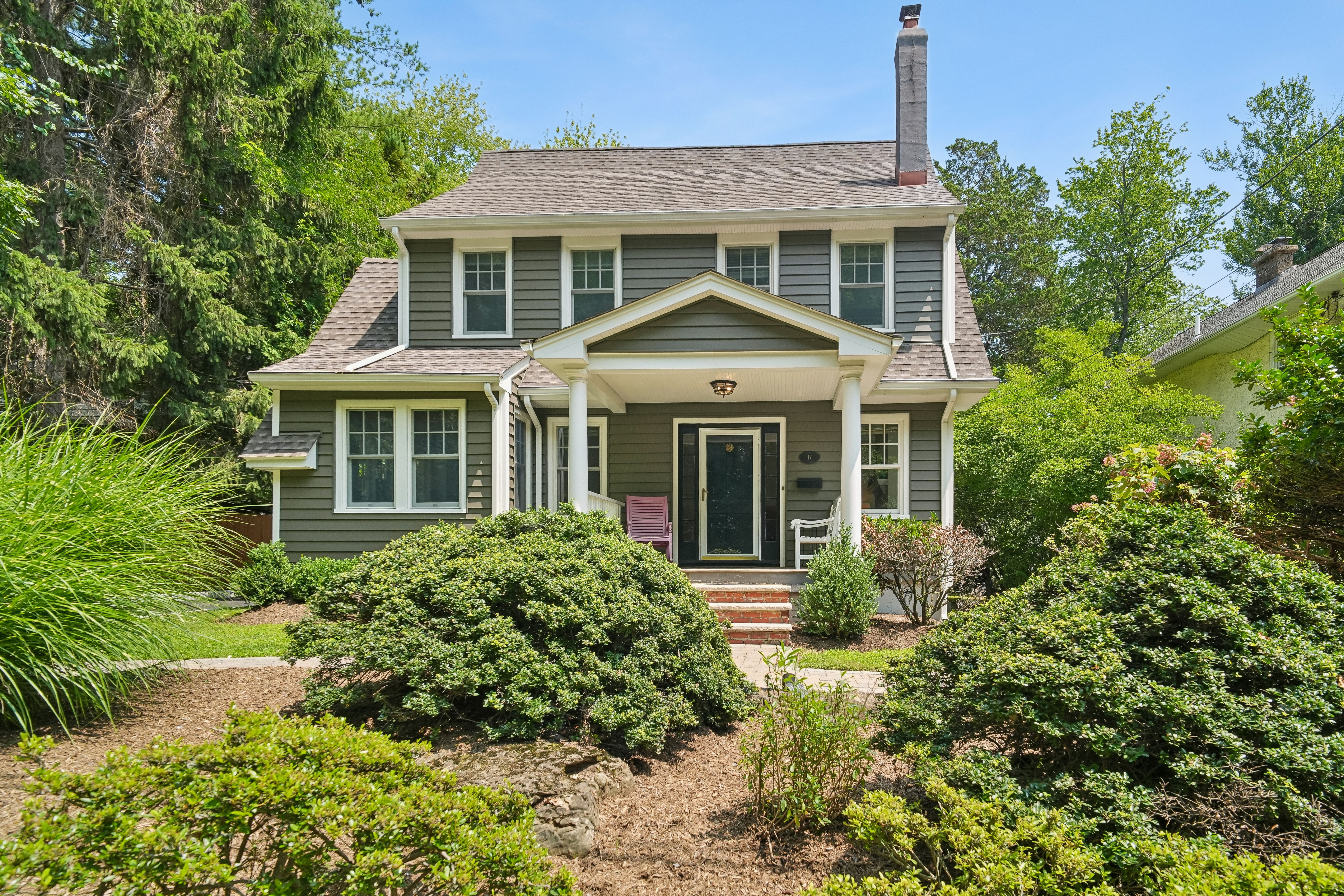 17 River Road 
