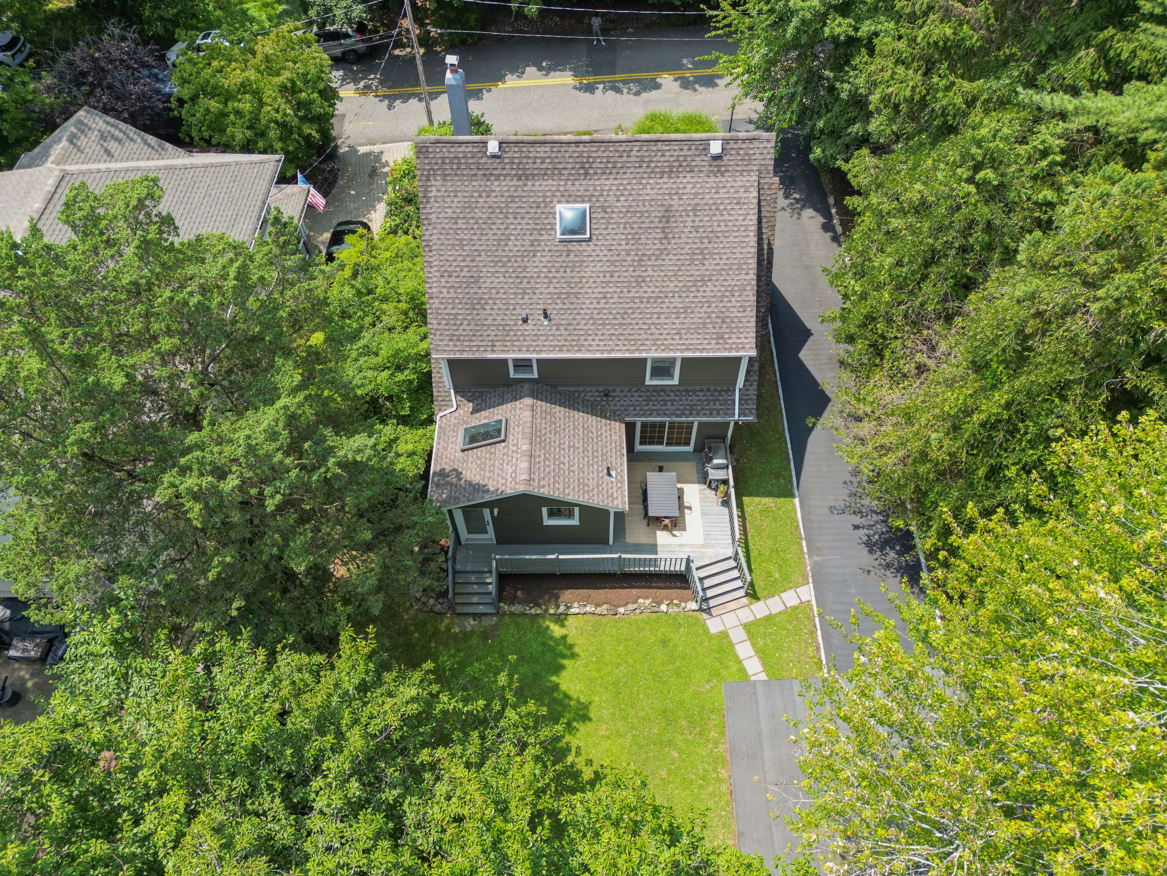17 River Road 